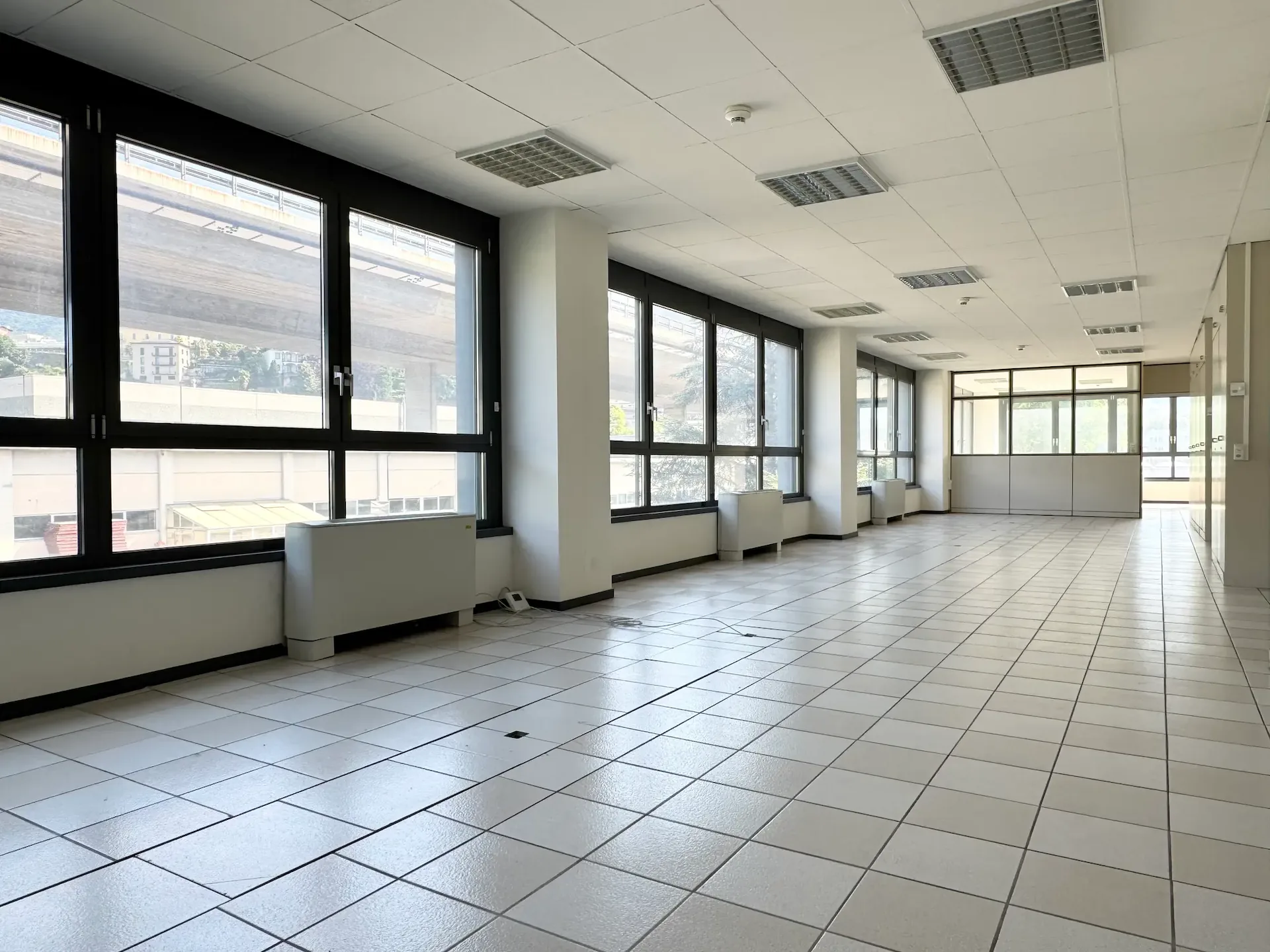 Büro in strategischer Lage und mit Klimaanlage