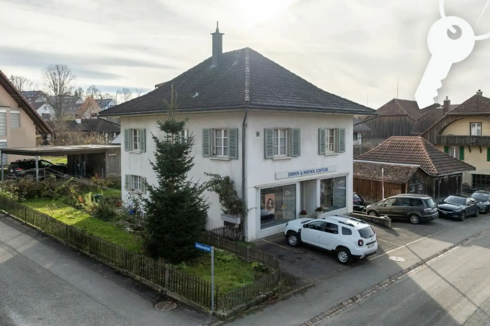 Characterful residential and commercial building with tradition in Schnottwil