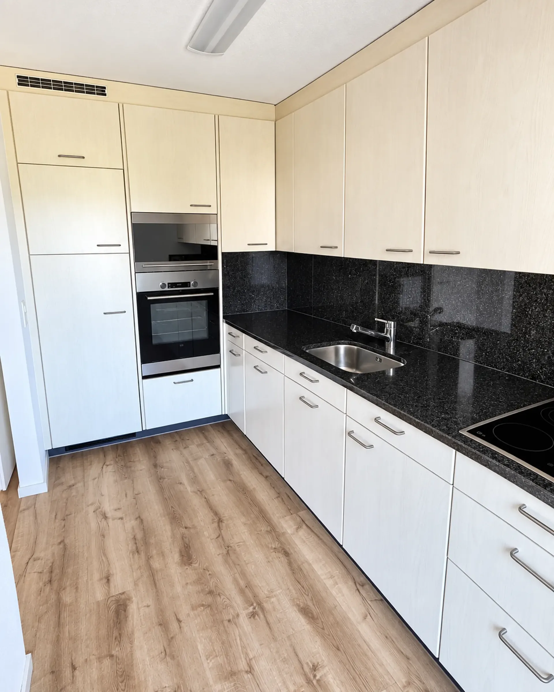 Appartement cosy 3 pièces avec balcon à Altdorf