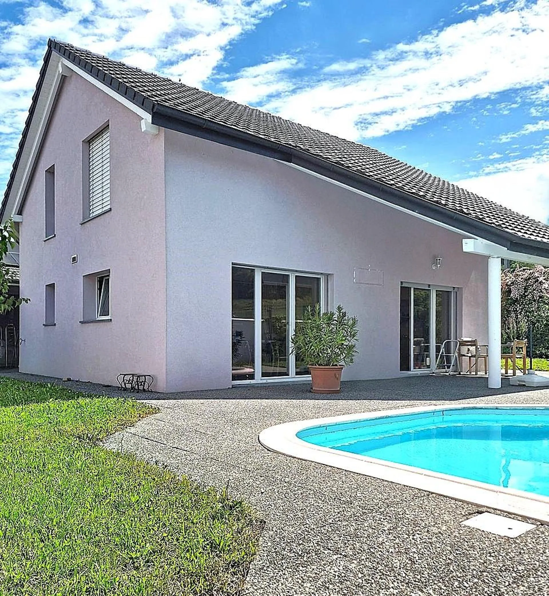 Cheyres (IT) - Casa 5,5 locali - Opportunità per famiglia - 300 metri dal lago
