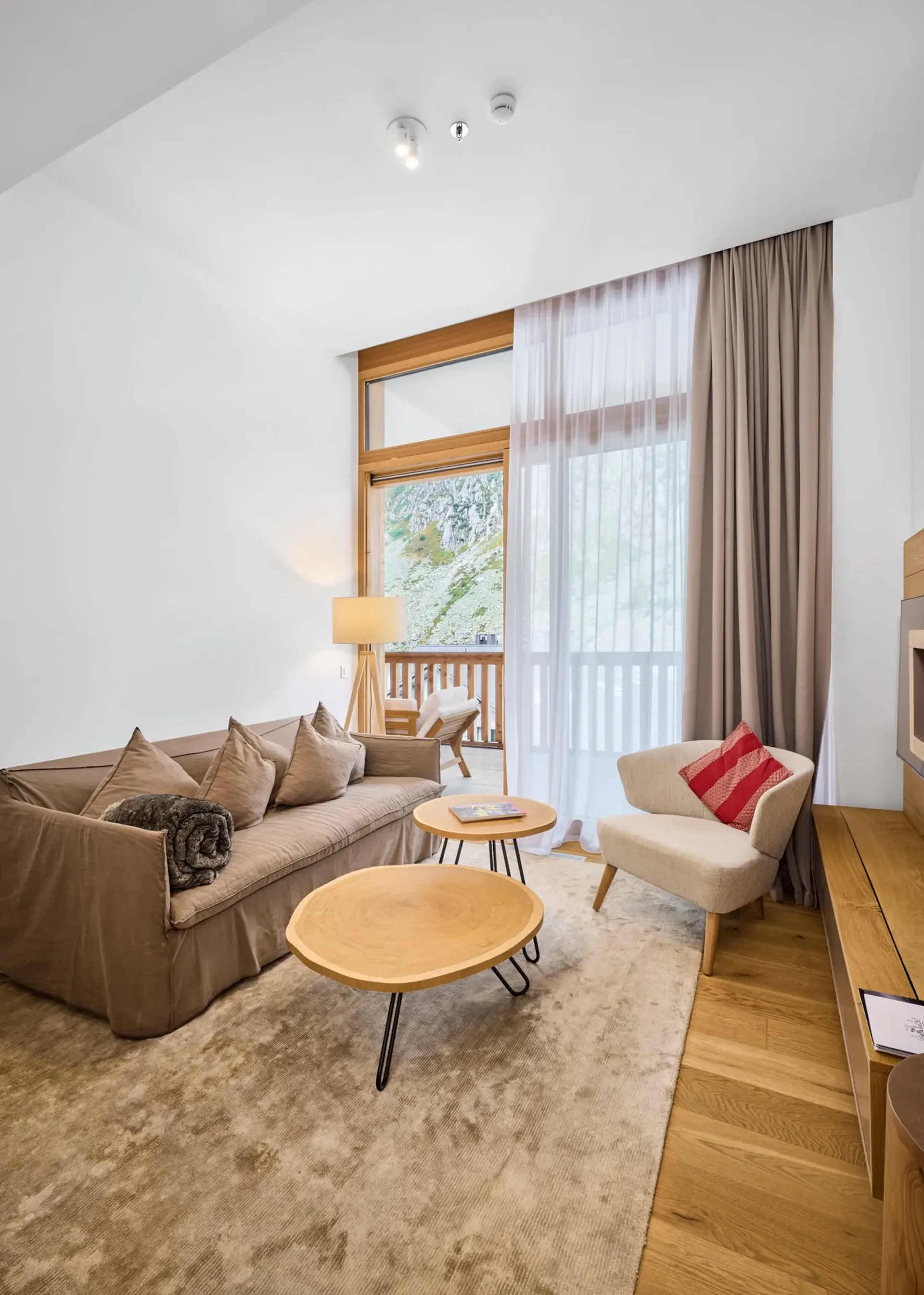 A refined loft in Andermatt Reuss