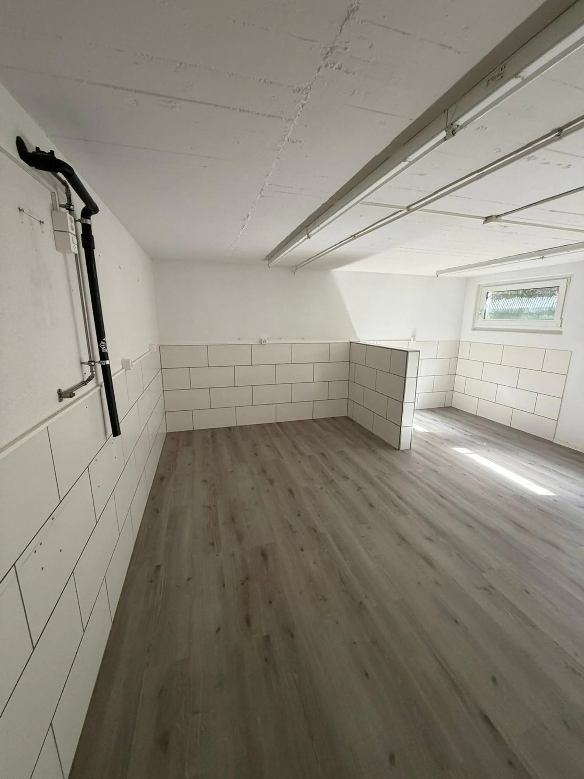 Attractive storage room for rent in a central location in Biel