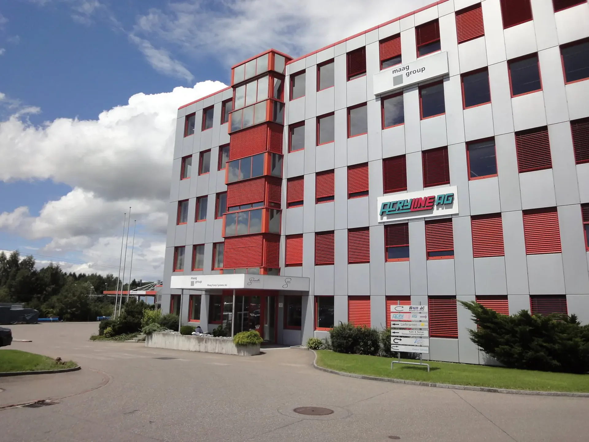 Teilflächen zwischen 24 m2 und 122 m2 zu vermieten