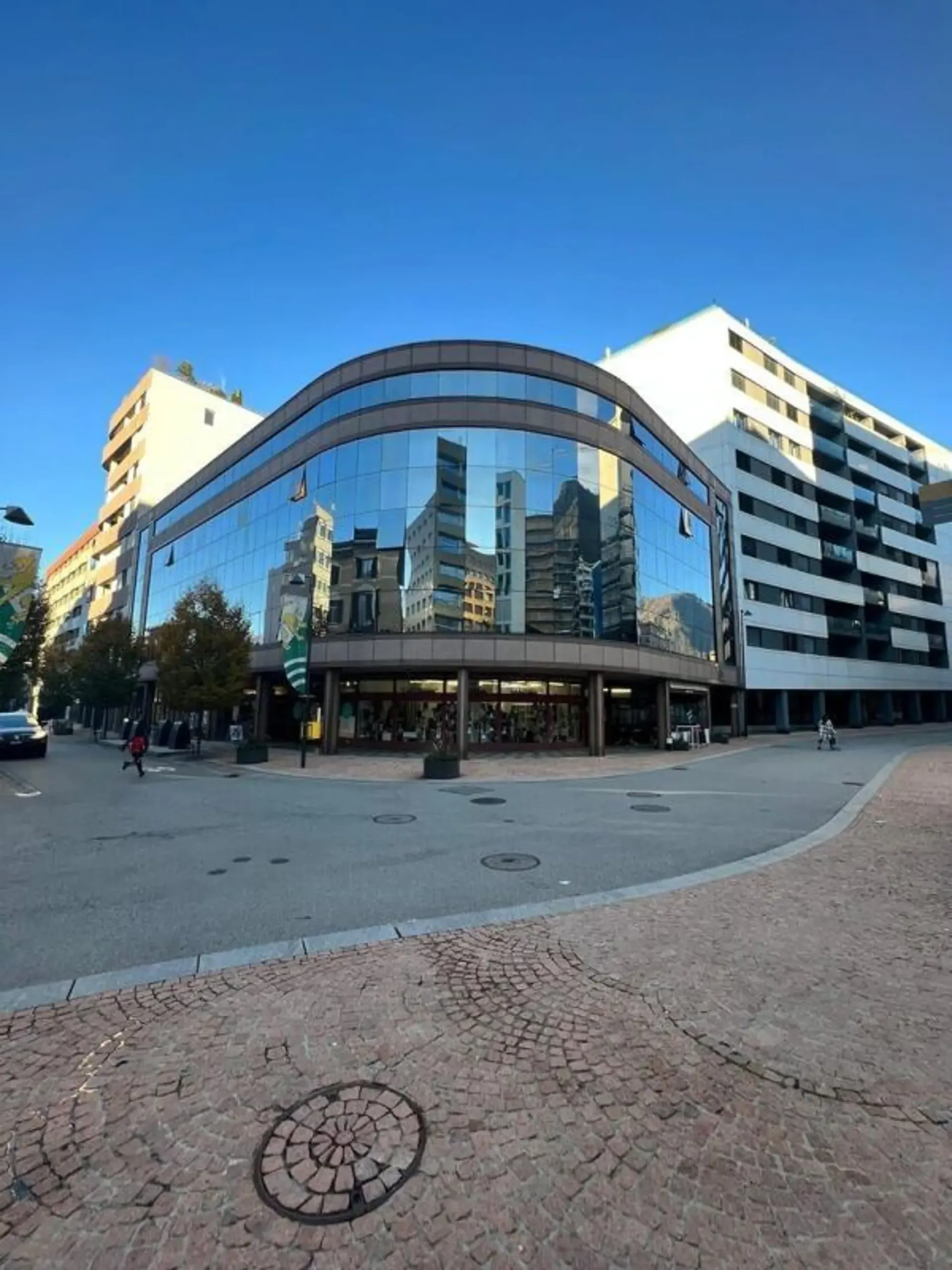 Büro-/Verkaufsfläche, Paradiso