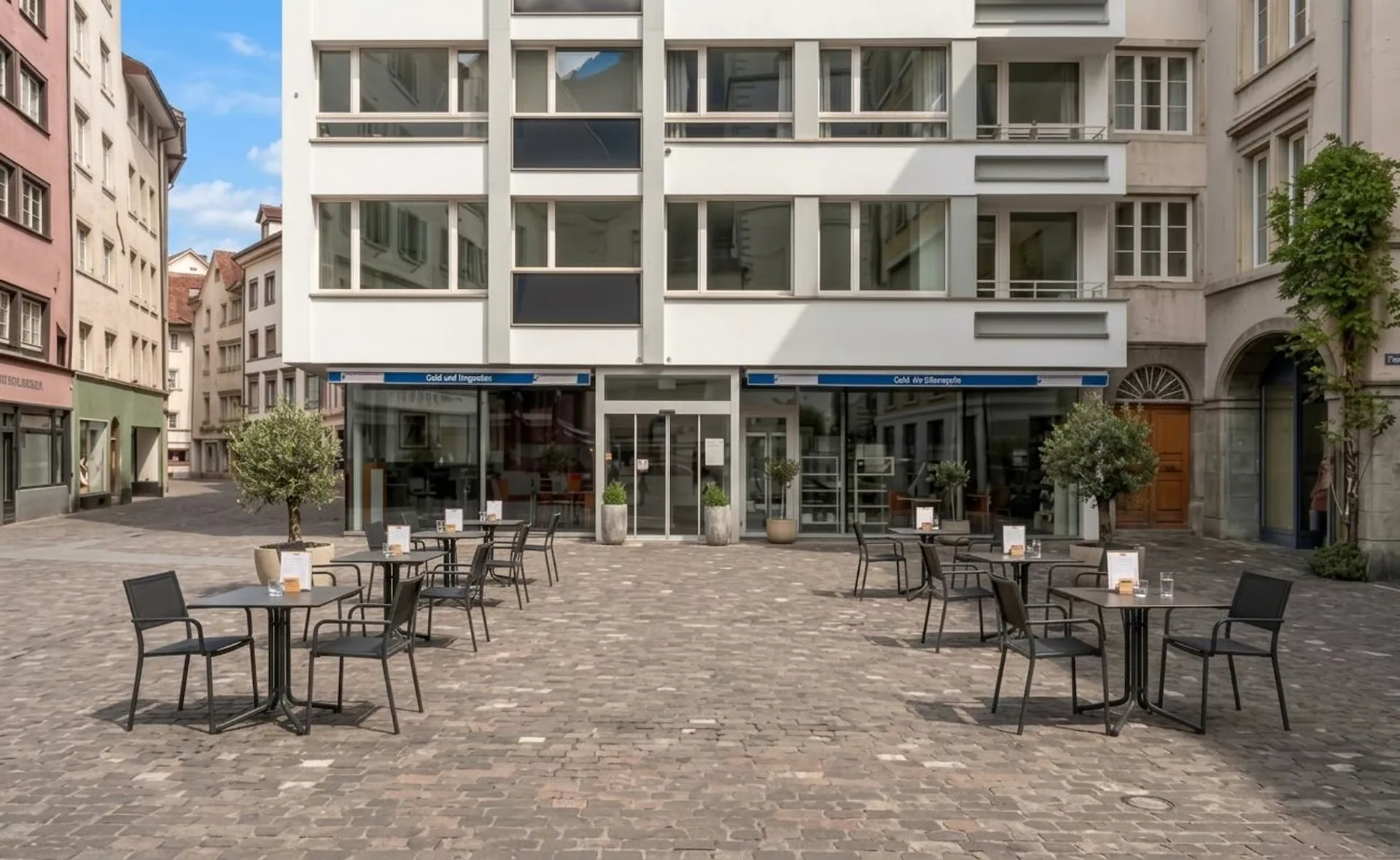 Retail/Gastronomy Space in Top Location in Chur - Martinsplatz 4