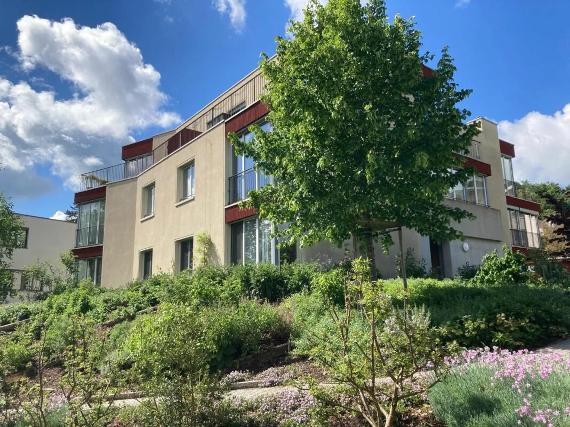 Nouveau bâtiment : appartement de jardin exclusif de 5 pièces dans un emplacement privilégié