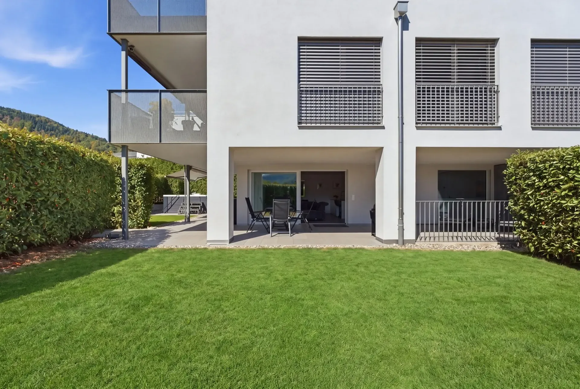 Appartamento maisonnette 4,5 locali con giardino di 247 m²