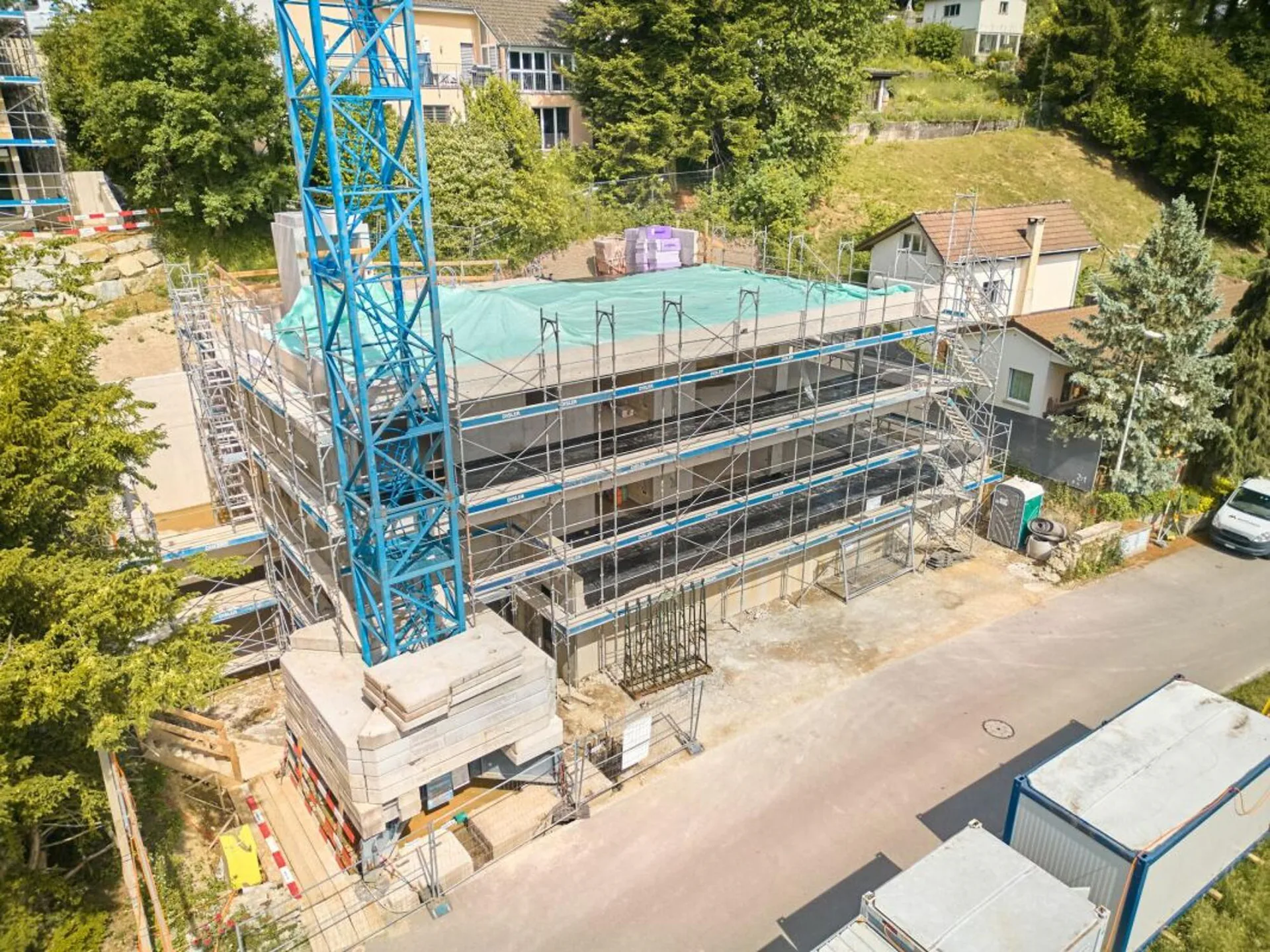 4 1/2-Zimmer-Wohnung im OG mit grossem Balkon
