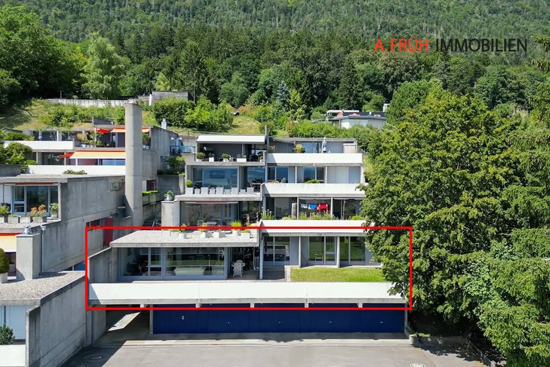 Helle Terrassenwohnung  Wohnen mit besonderem Ambiente