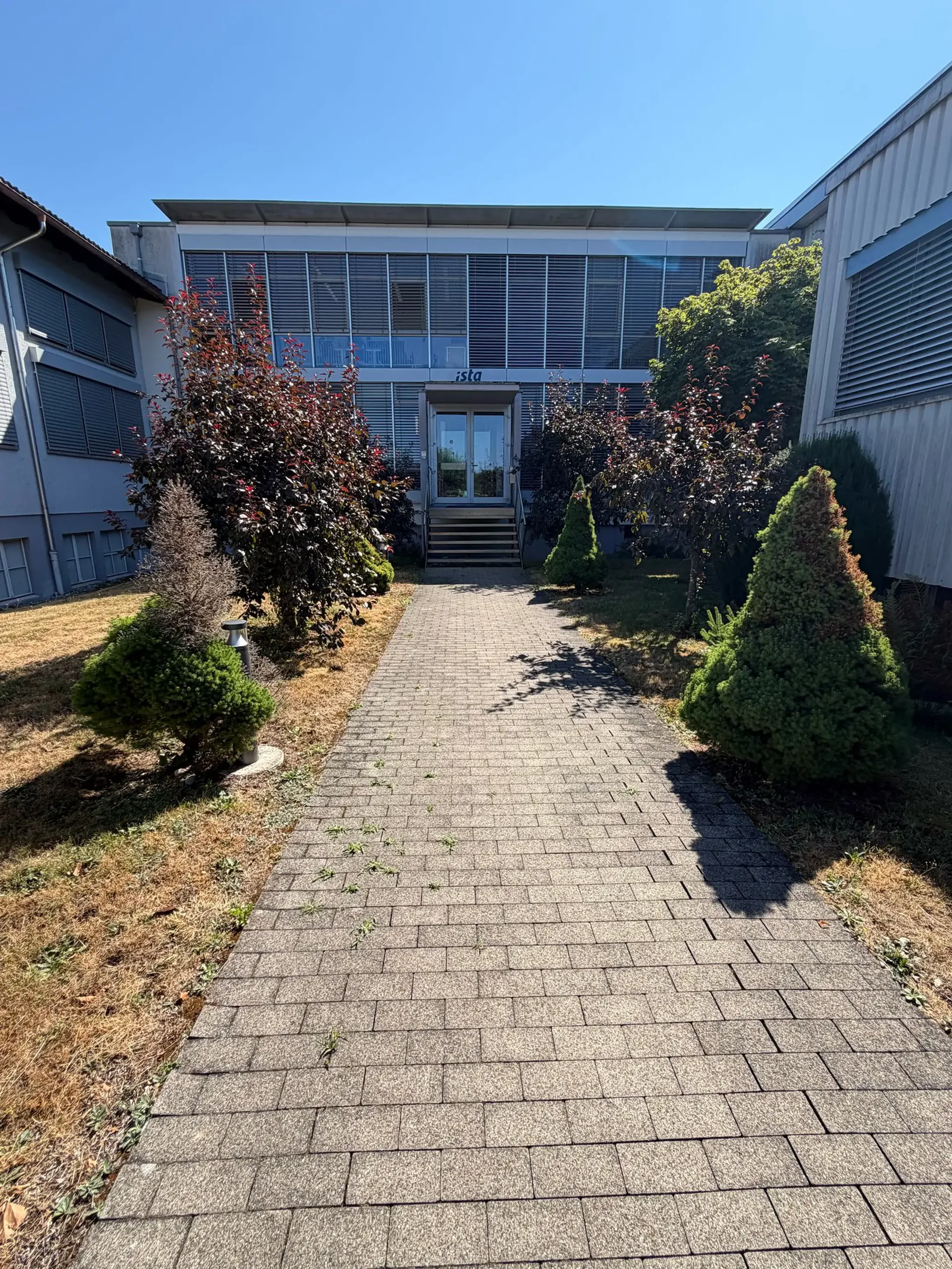 Büro- und Lagerflächen an Toplage in Oftringen – Ihr neuer Unternehmensstandort