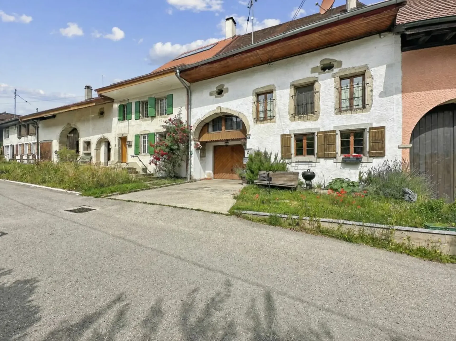 Casa Semidetached con 2 Appartamenti
