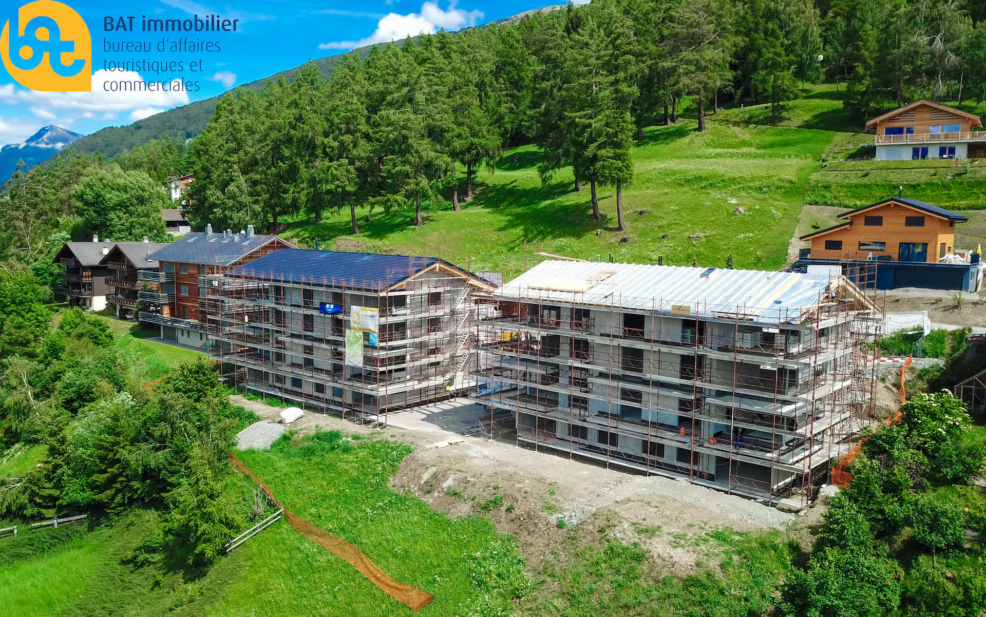 Nax - 4,5 Zimmer - Balkon zum Himmel E11