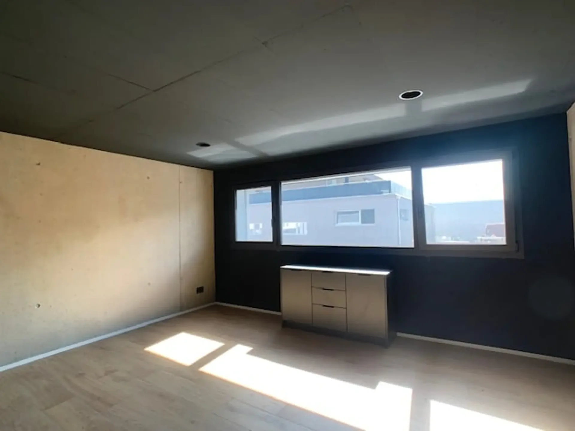 Locale commerciale, moderno di 30 m² al 1° piano