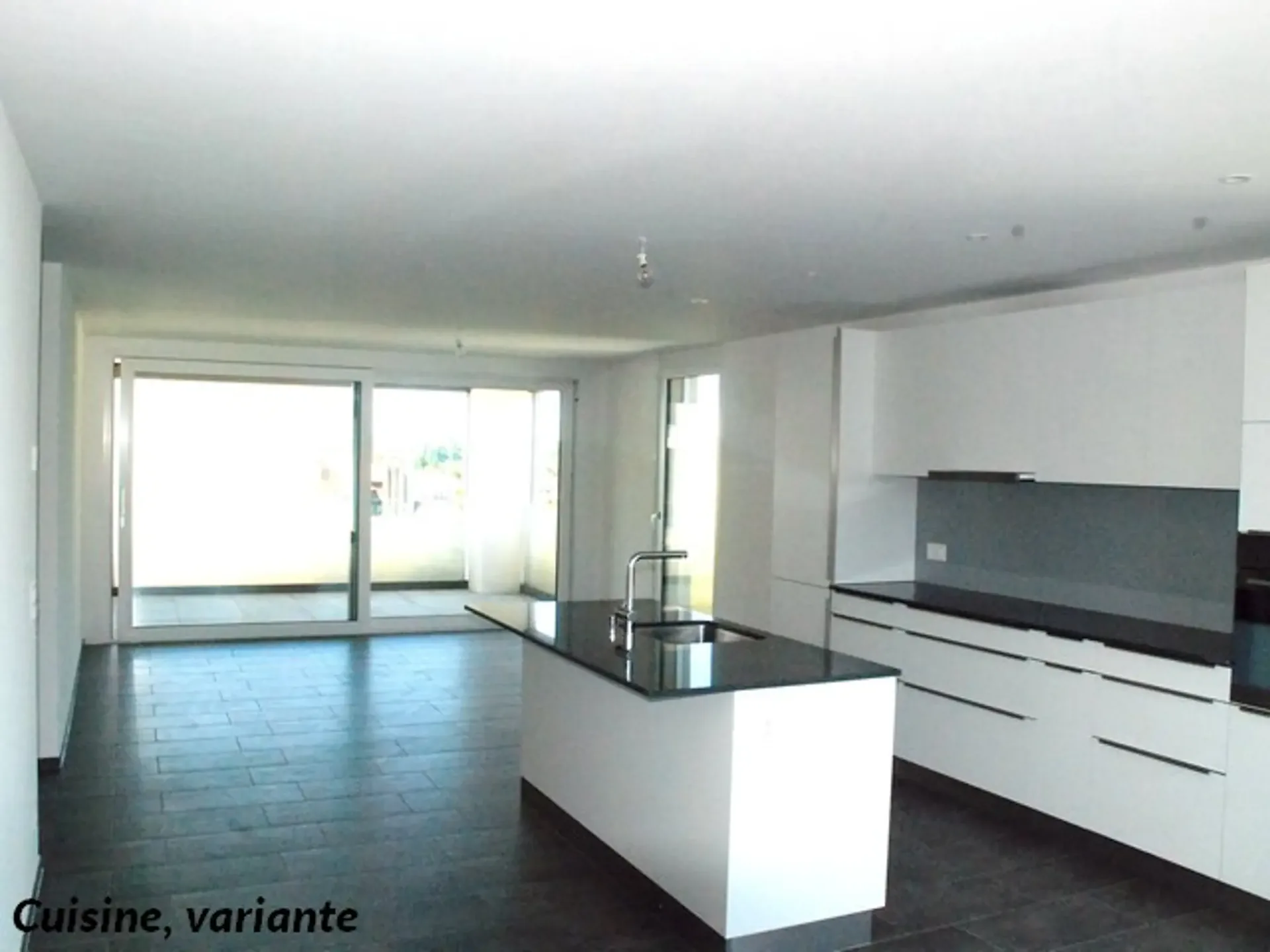Appartement 4,5 pièces traversant, au 2ème étage avec balcons