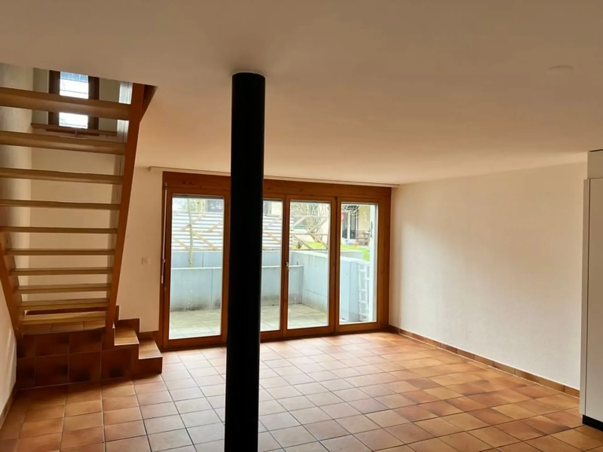 Beautiful 3.5-room apartment 100 m2 on 2 levels, ground floor and 1st floor