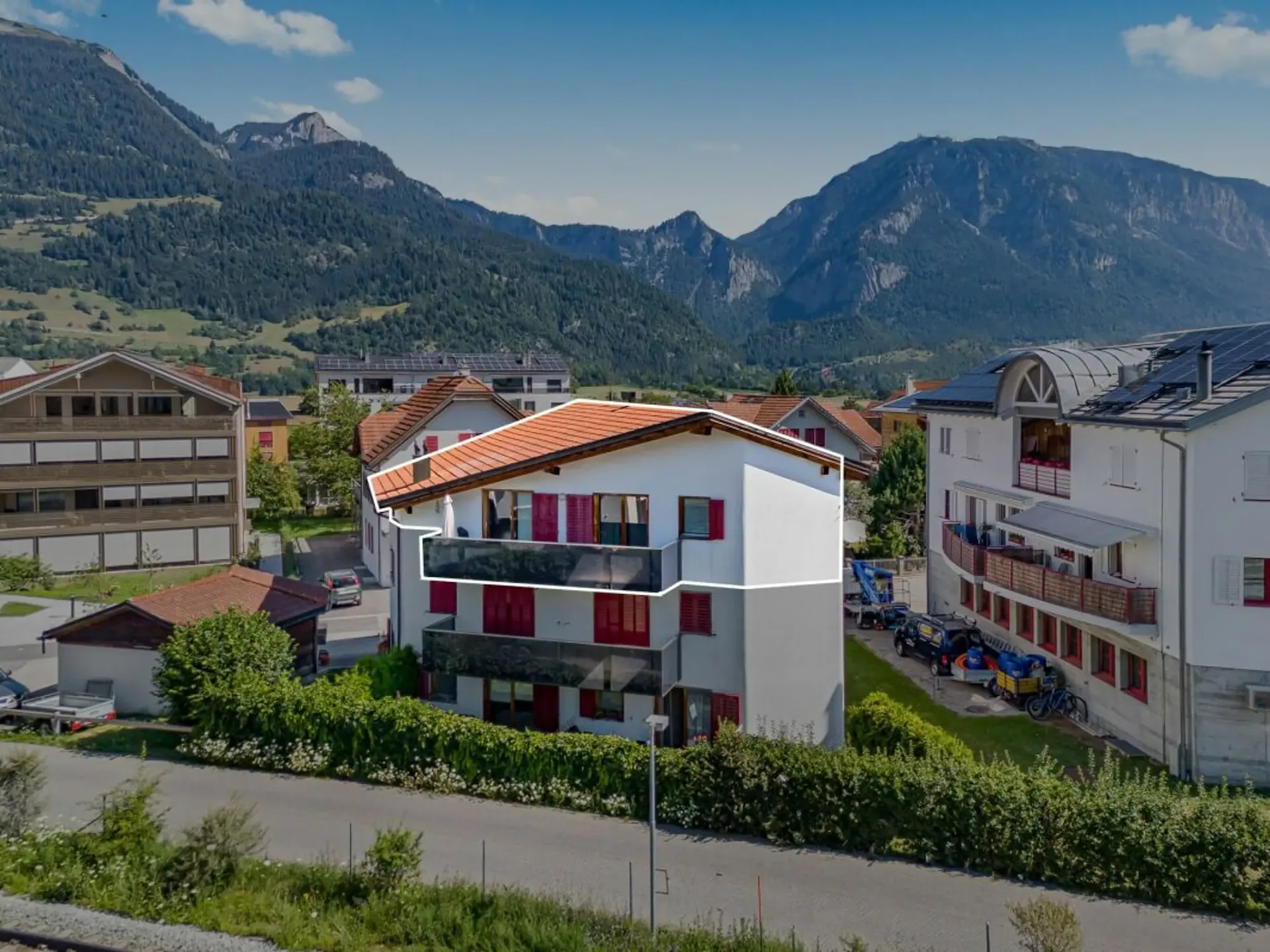 Living with a wide view in the heart of Bonaduz