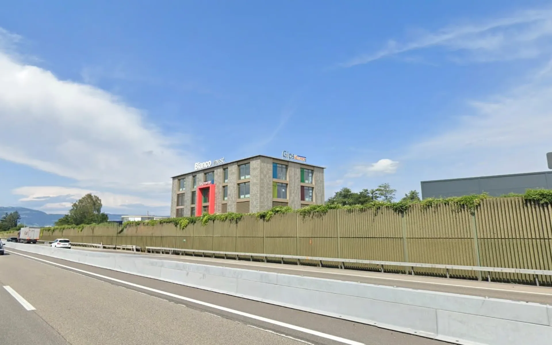 Moderne und grosszügige Bürofläche (175 m²) in Recherswil an der A1
