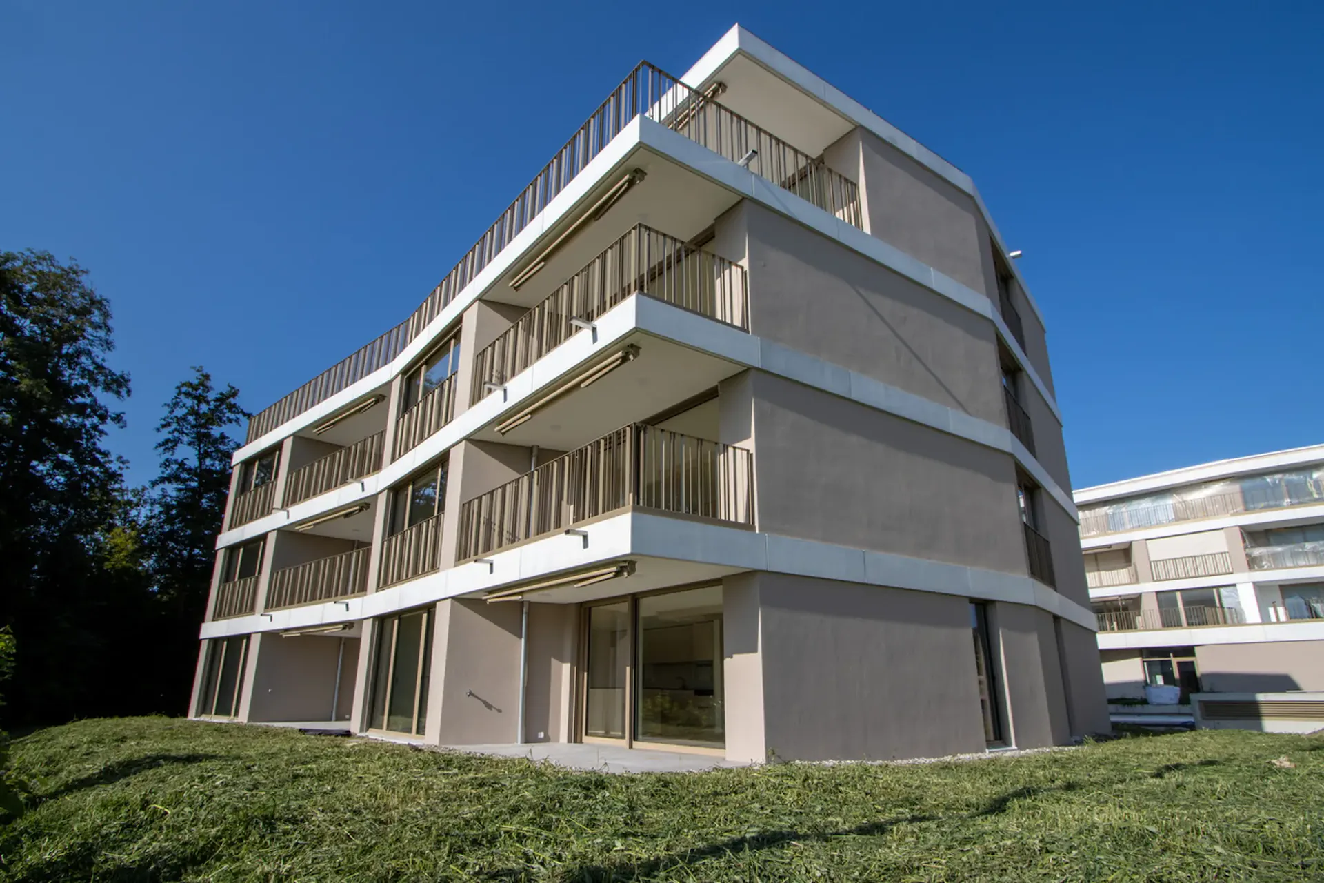moderne 3.5-Zimmerwohnung in unmittelbarer Seenähe