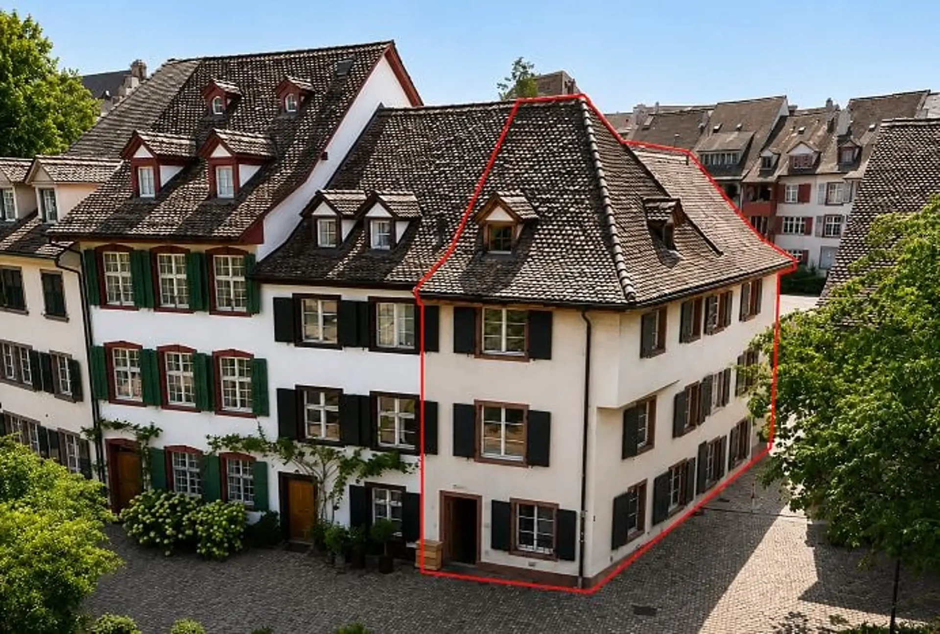 Occasion d'achat unique au Petersplatz – maison de ville historique au cœur de Bâle