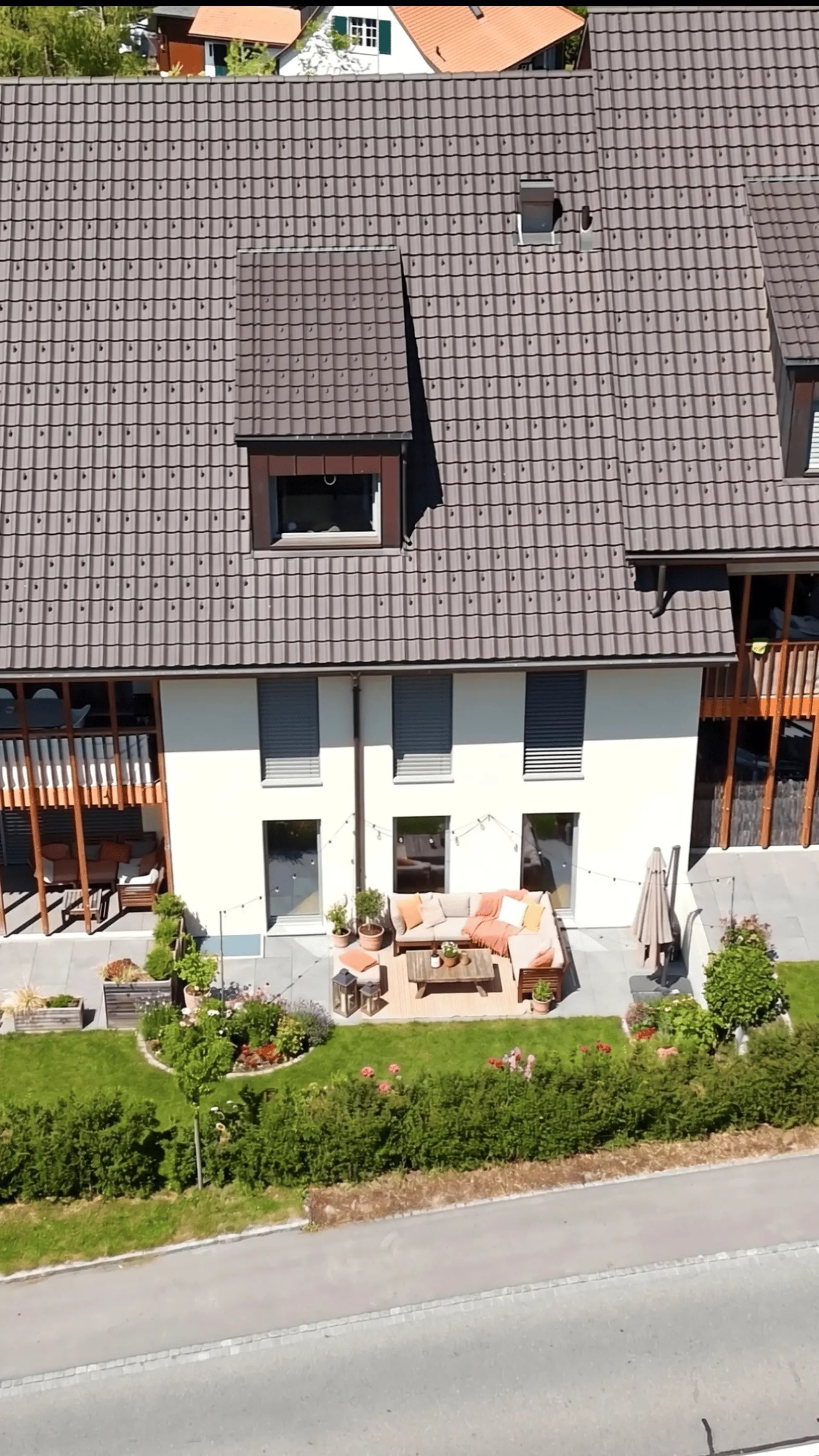 Appartement de 2,5 pièces ensoleillé au rez-de-chaussée disponible immédiatement