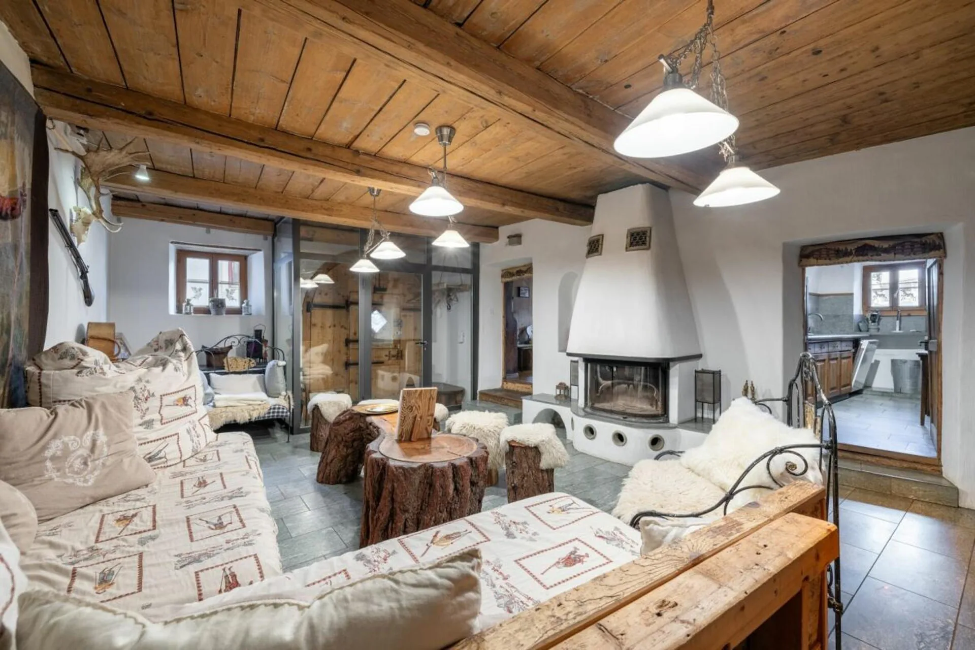 Maison d'Engadine avec charme d'origine au cœur de Sent