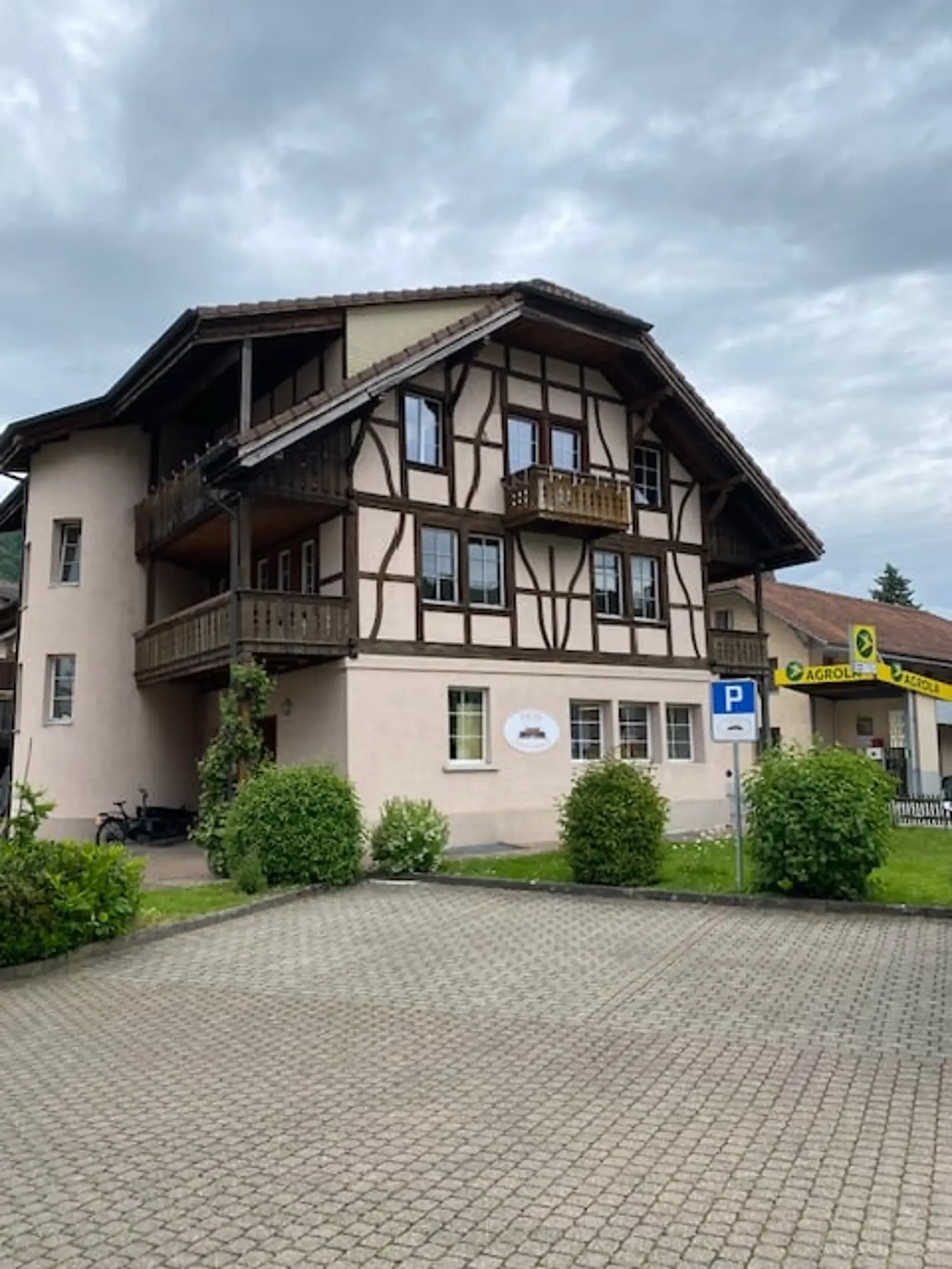 Charming 4-room apartment in Toffen with balcony
