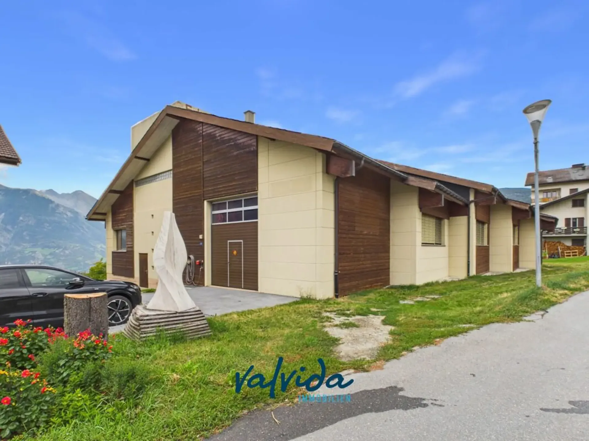 Versatile commercial property with spacious areas and plenty of surrounding space