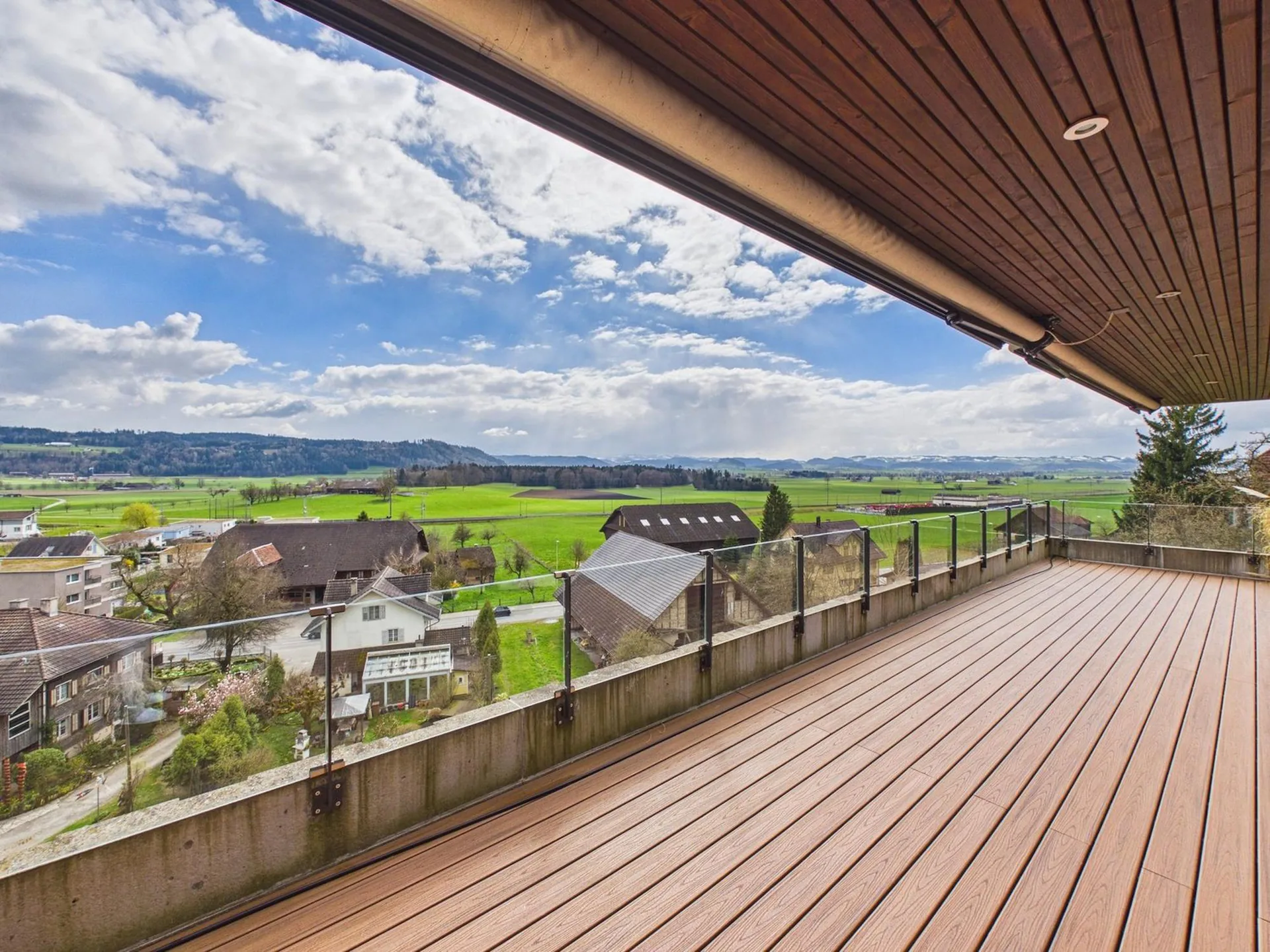 Exklusive Attika-Maisonette | Luxus, Licht & Weitsicht