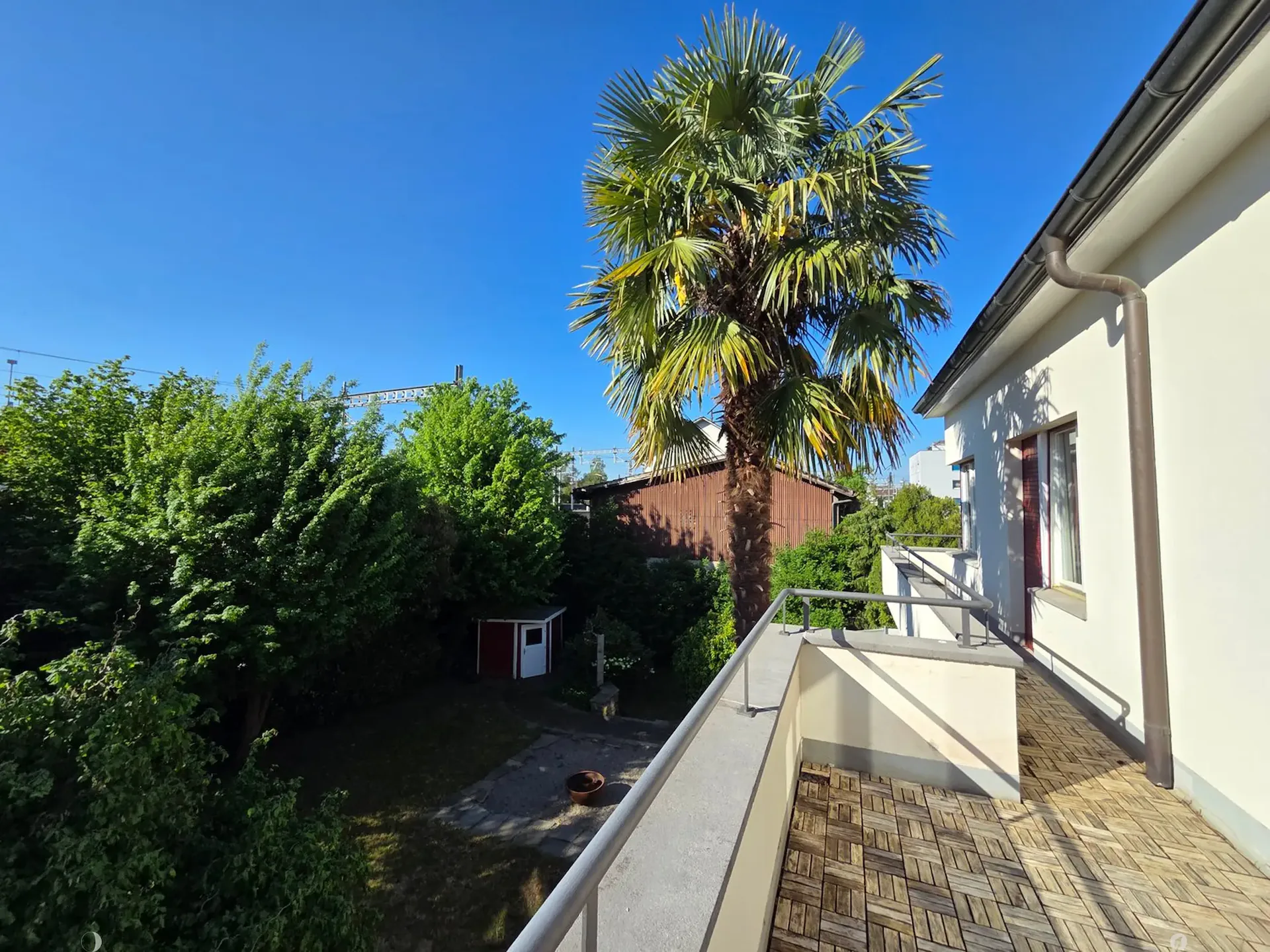Maison de famille charmante à Biel avec grand jardin, sauna et whirlpool