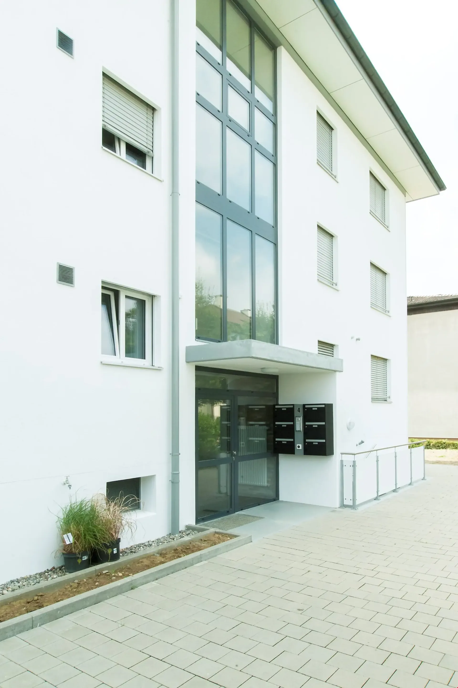 Helle 4.5-Zimmer-Wohnung mit grosser Terrasse zu vermieten