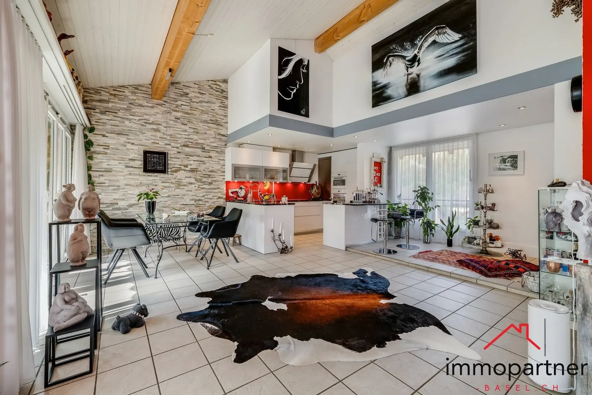 Incantevole appartamento di 3,5 (4,5) locali in mansarda con balcone e bella vista a Duggingen