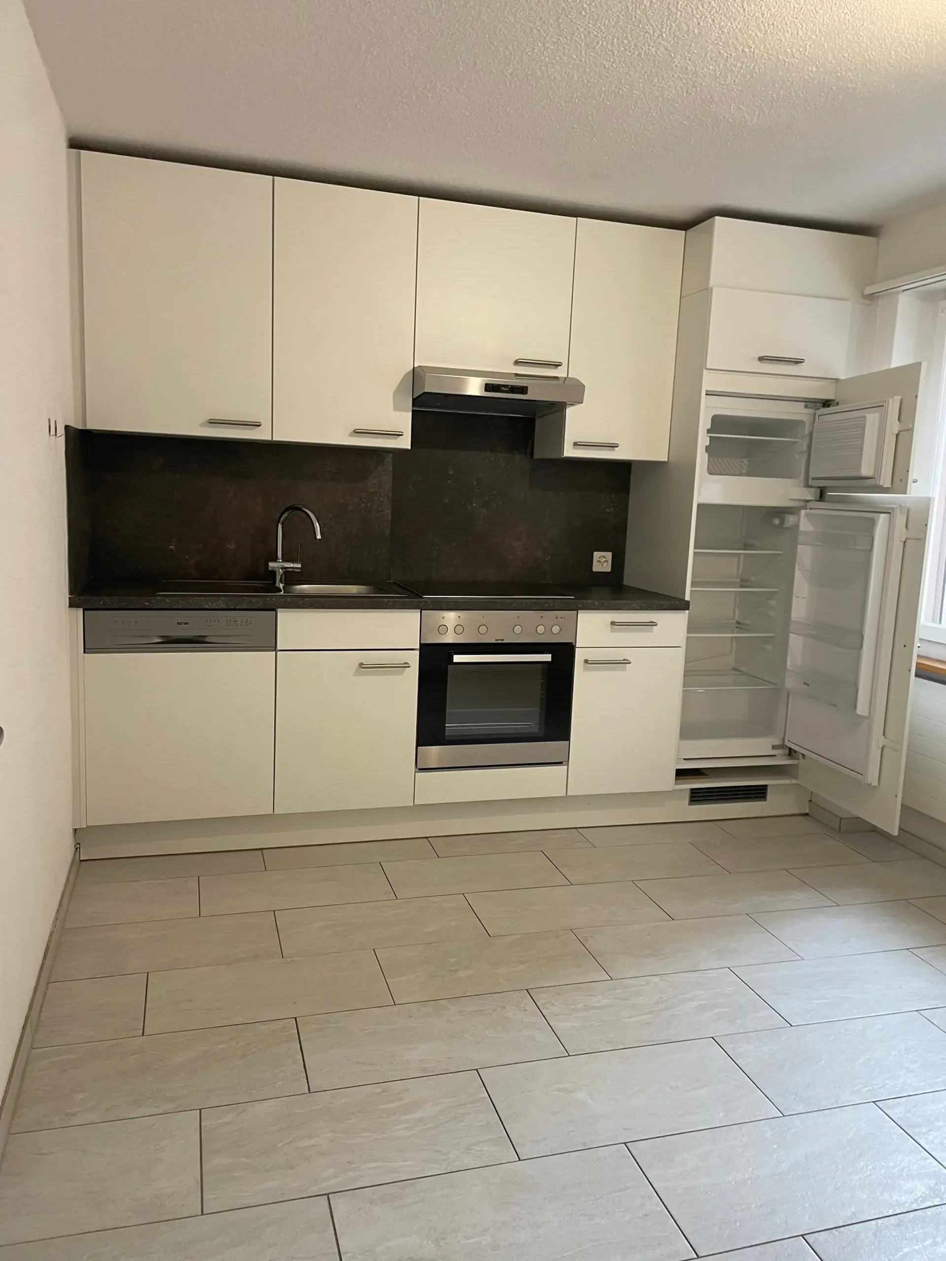 Appartement exquis de 3 pièces avec terrasse