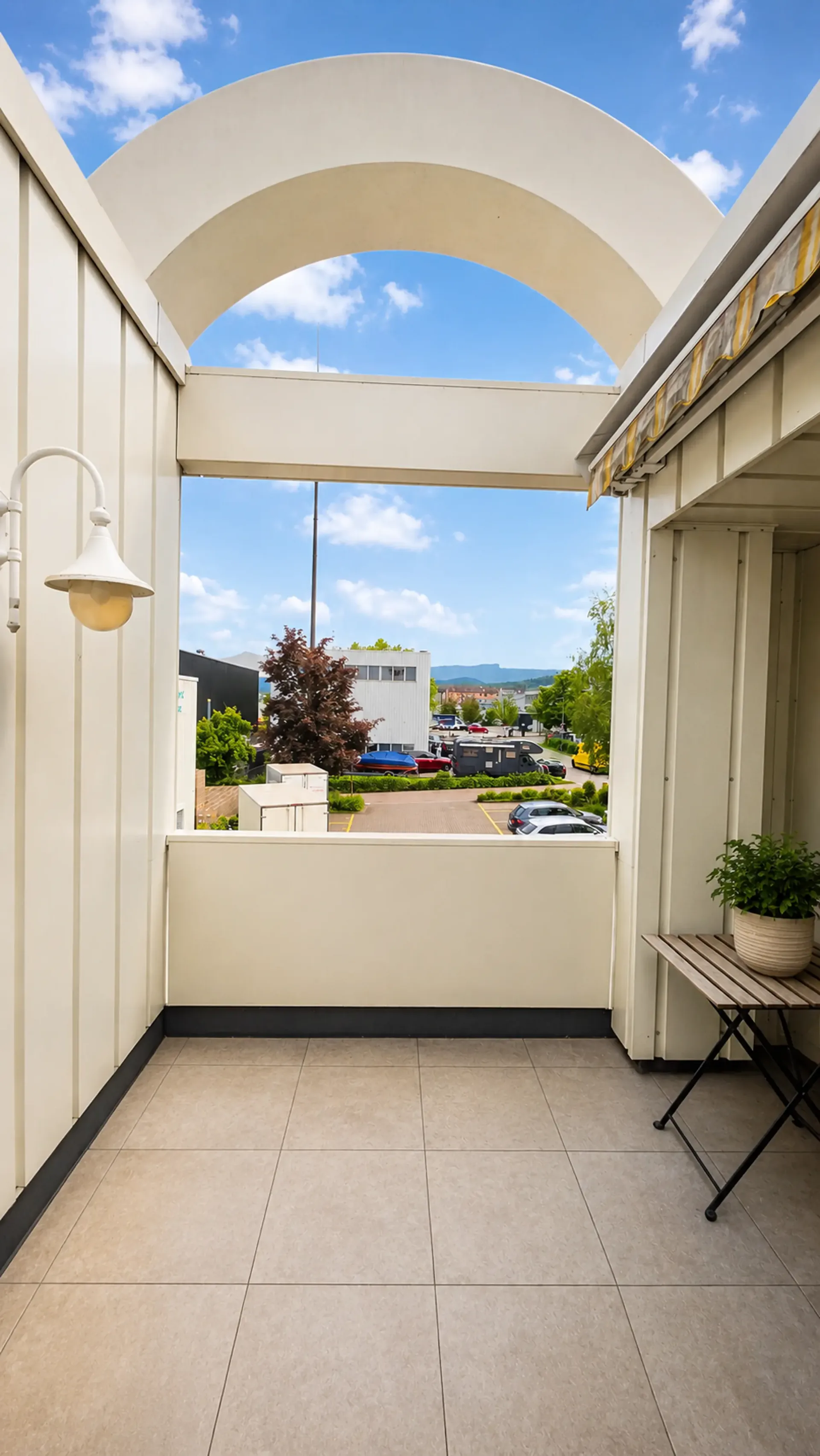 Appartement 4 pièces lumineux avec balcon et vue panoramique