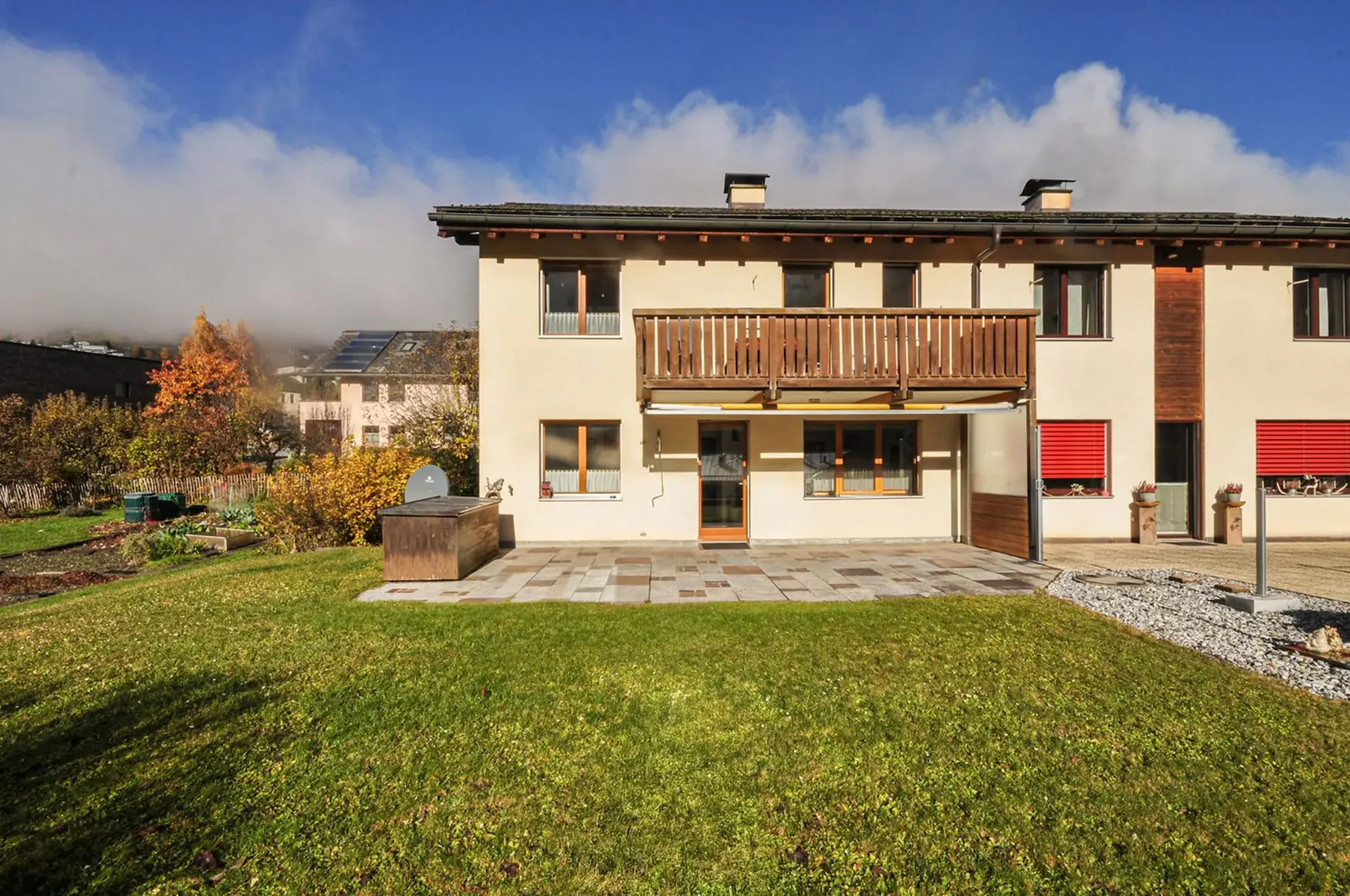 Traditional single-family house with southwest orientation