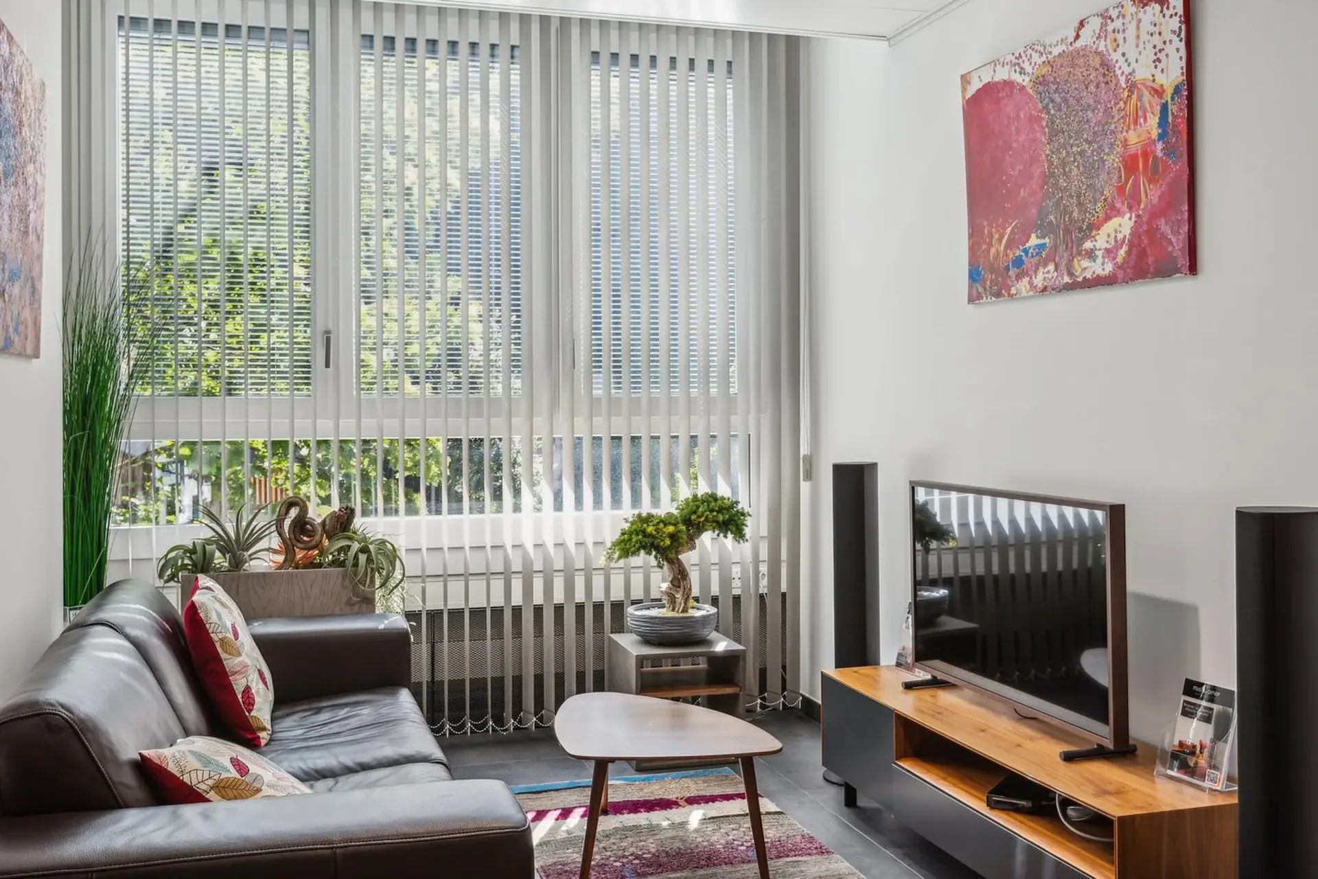 Ziehen Sie sofort ein! Stilvoll möblierte Live- & Work-Studios, designed mit einem sleeken London-Flair