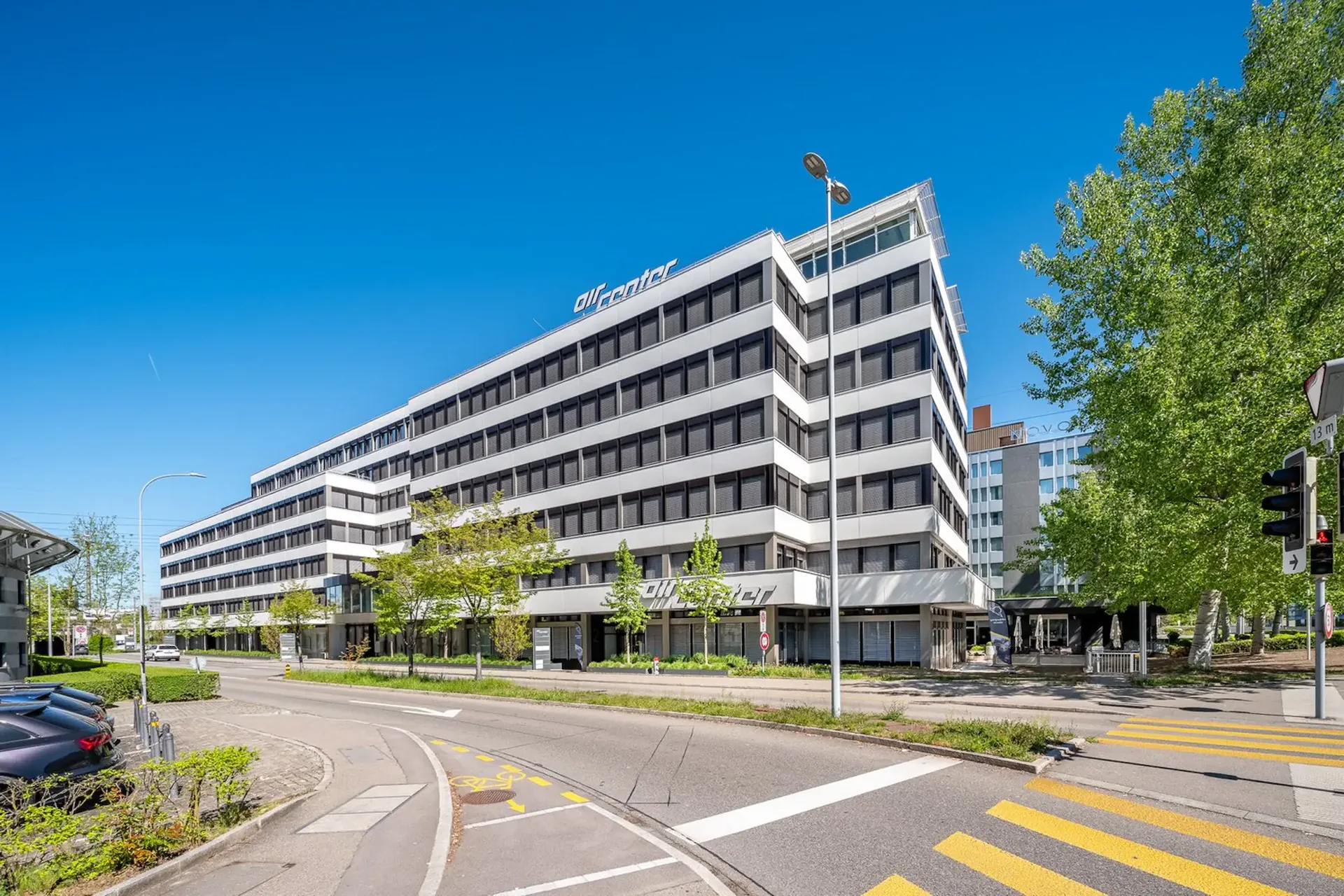 Einstellhallenparkplätze im AirCenter