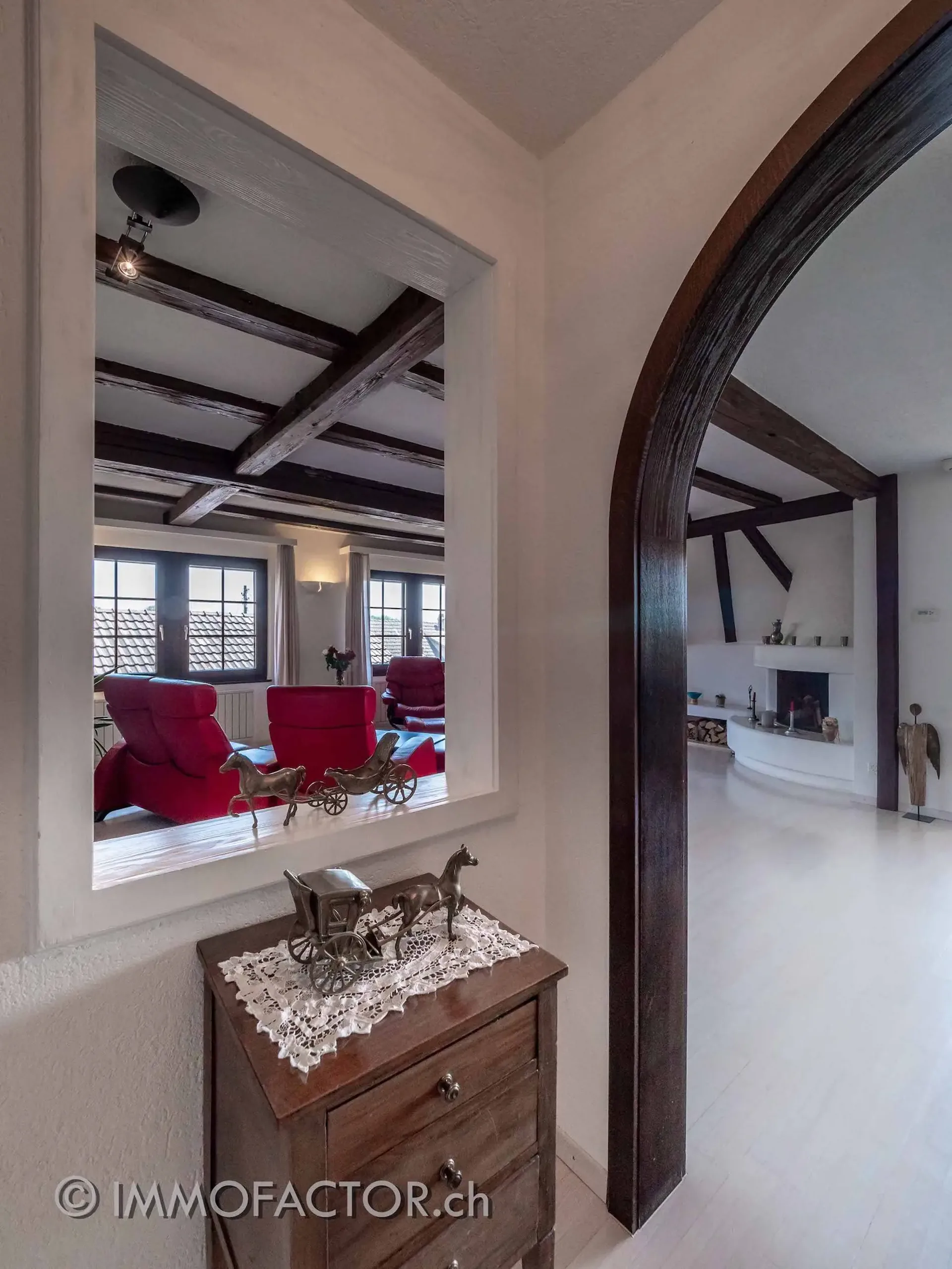Charmant foyer avec charme de bâtiment ancien, beaucoup d'espace & balcon ensoleillé 💕