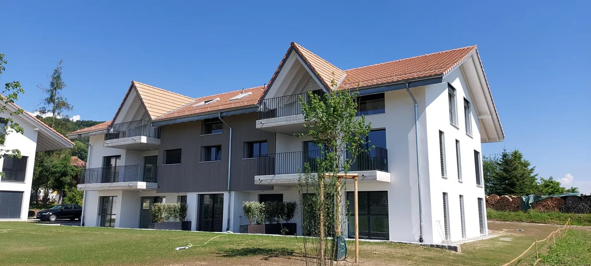 Charming New 4.5-Room Attic Apartment in Brüttelen