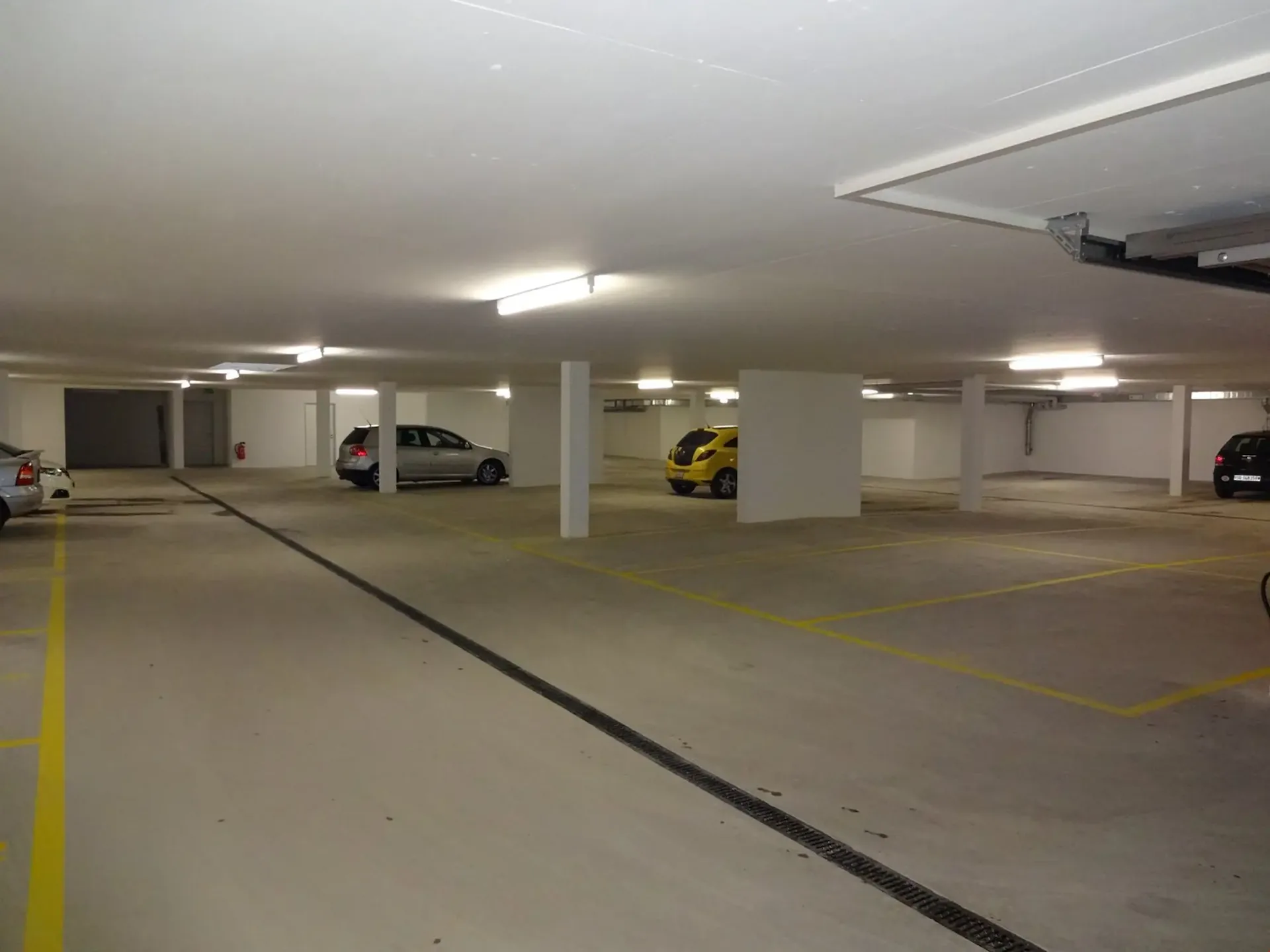 Tiefgarageneinstellplätze zu vermieten