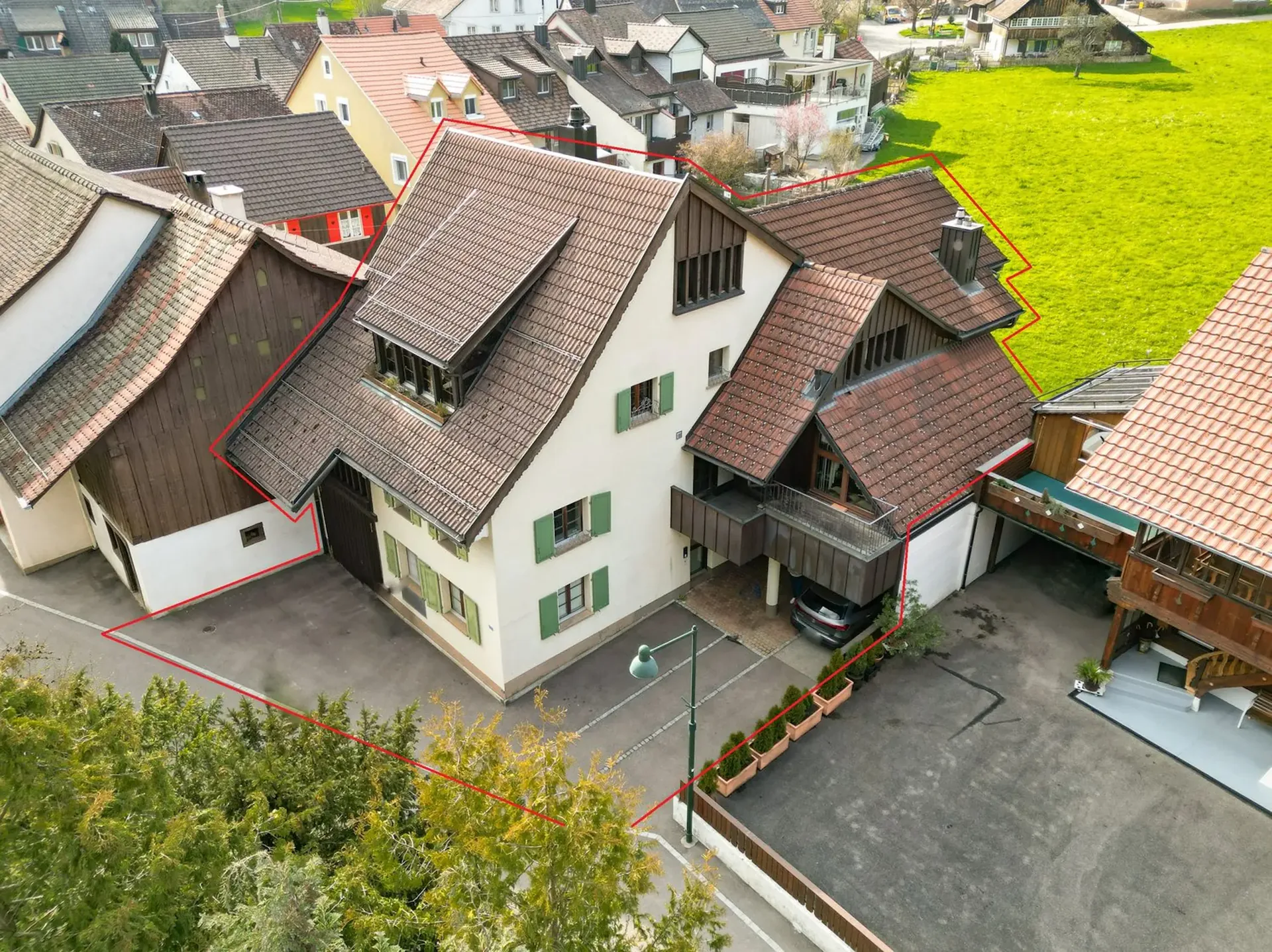 Maison multifamiliale entièrement louée à Langenbruck BL