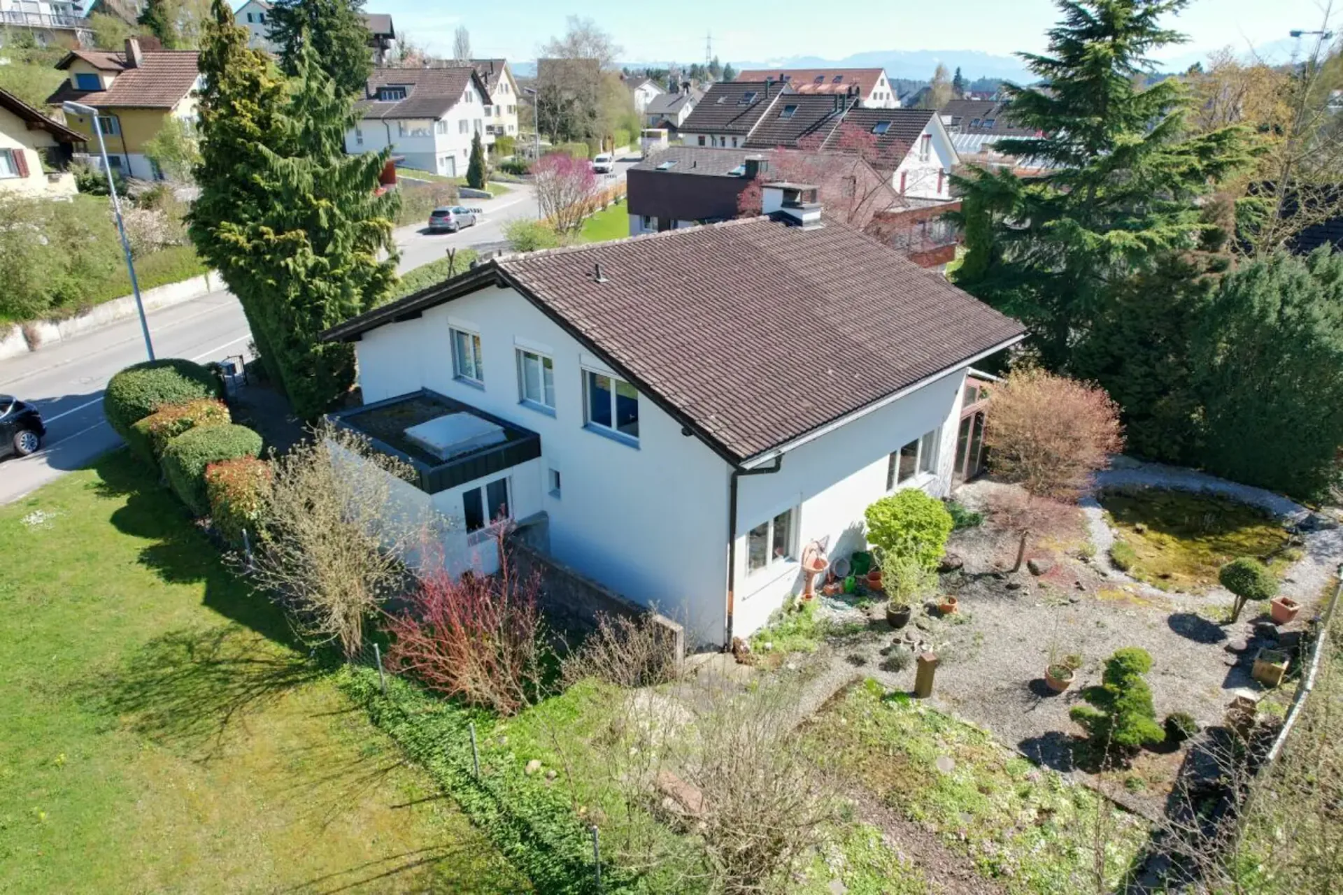 Maison unifamiliale indépendante avec jardin idyllique