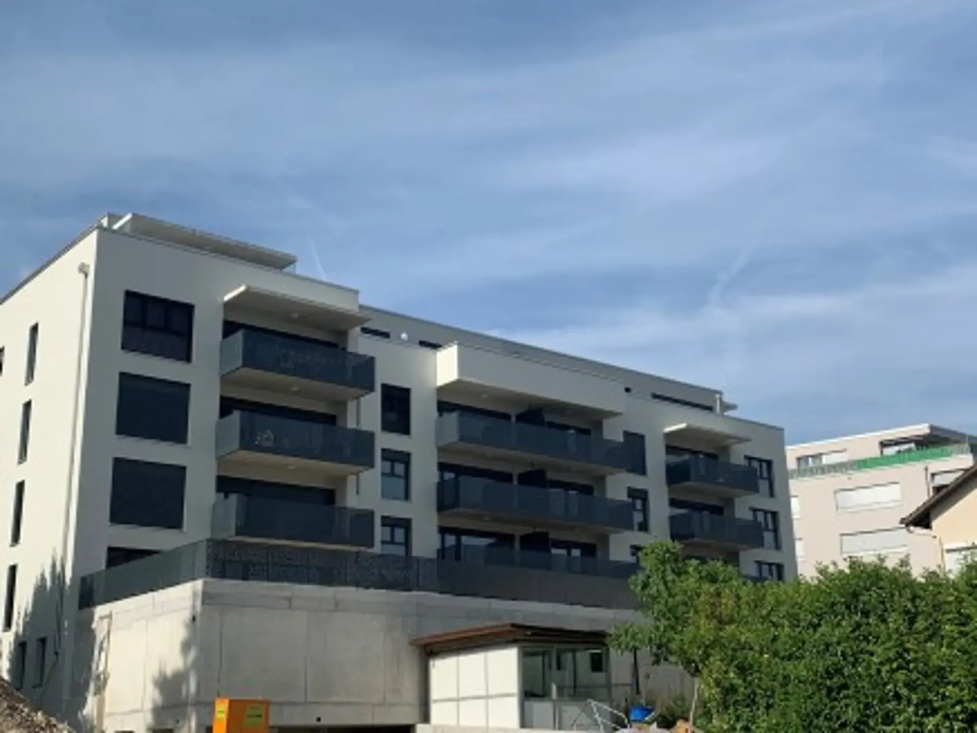 Parking space in Pieterlen – available from 01.09.2026