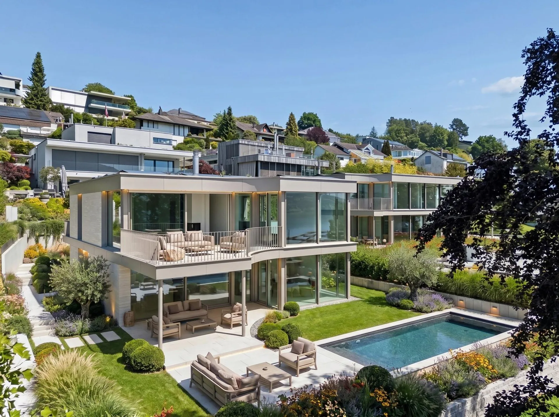 Exklusive Neubauvilla mit Pool und Seeblick