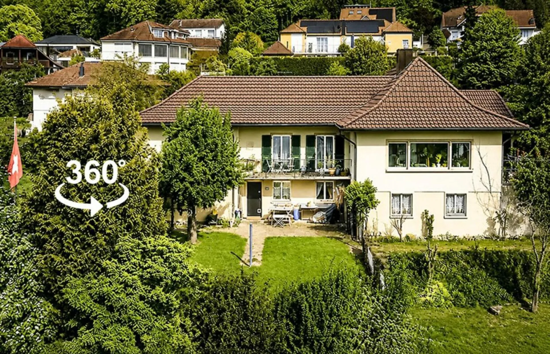 Villa elegante di 7,5 locali con giardino simile a un parco