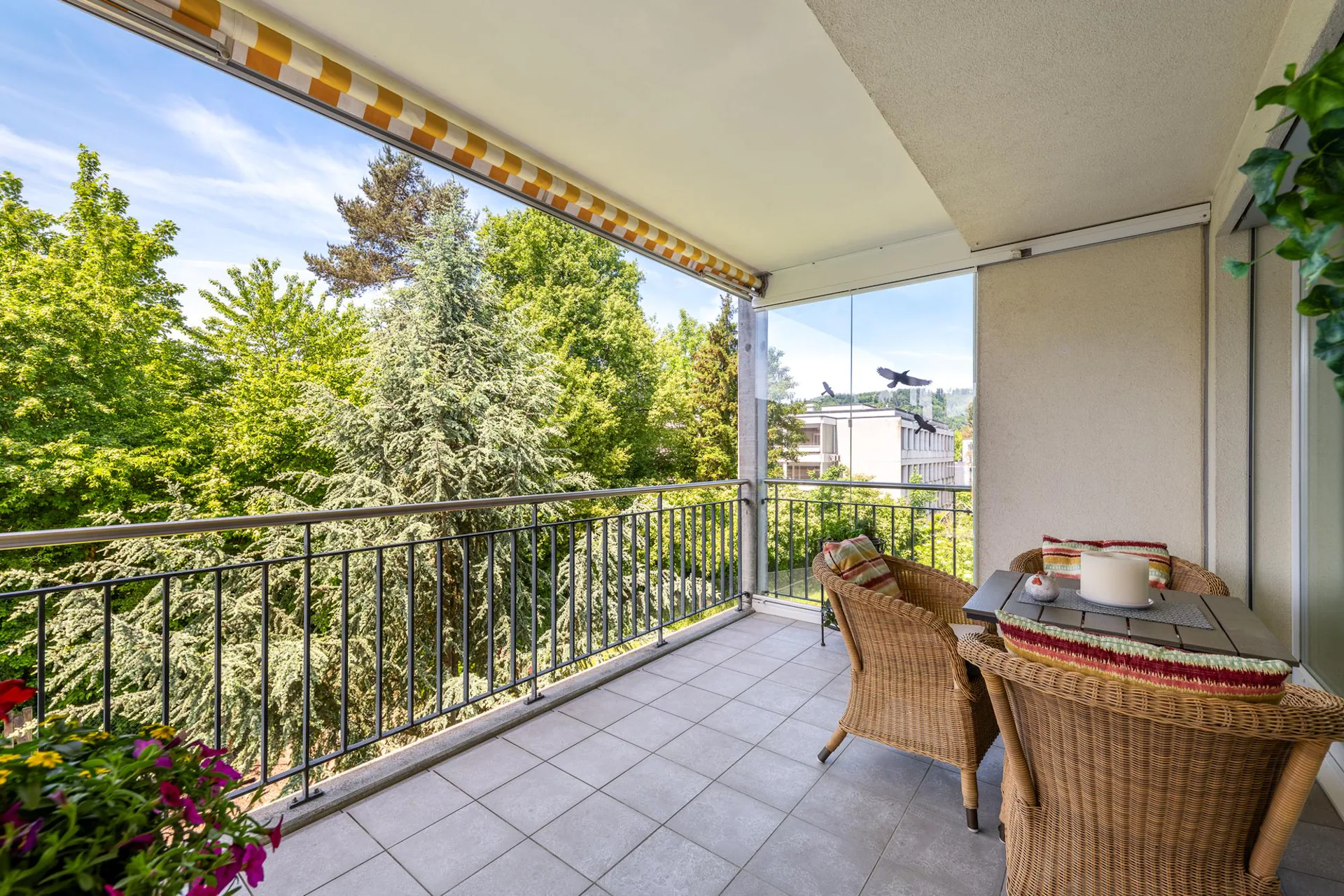 4.5-room apartment in a park with a spacious floor plan