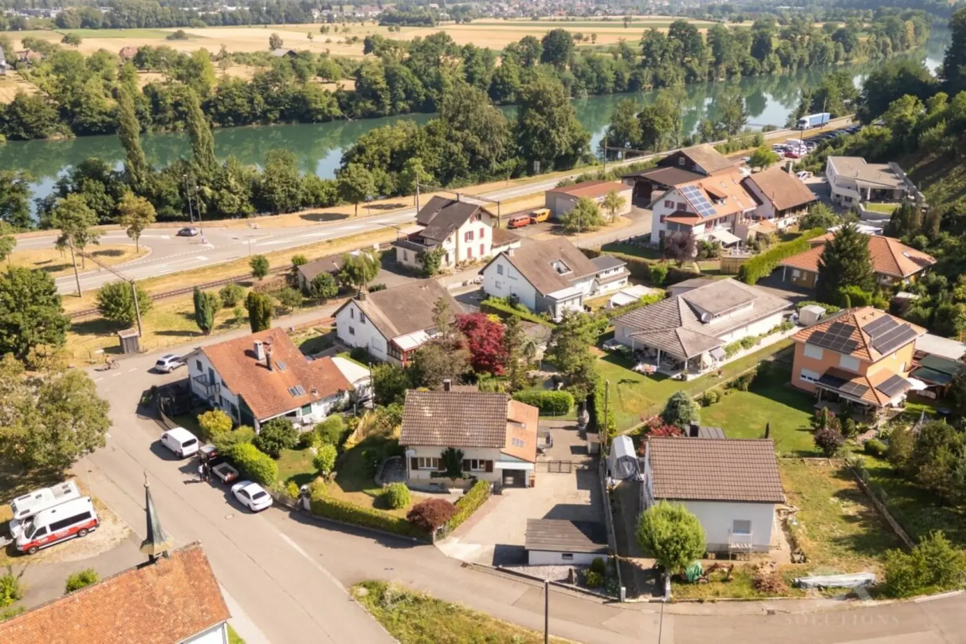 Maison charmante avec grand jardin et beaucoup de potentiel