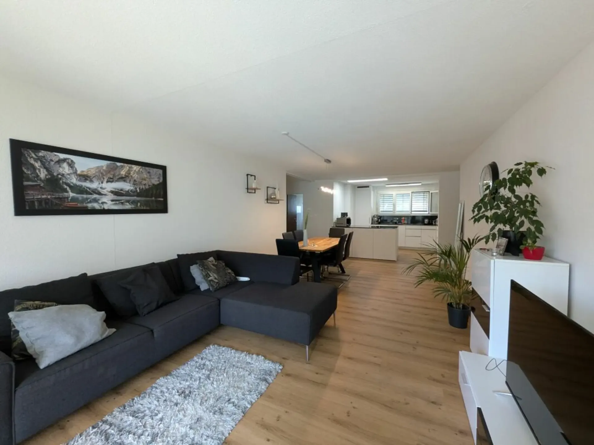 Ihr neues Zuhause - helle 4.5-Zimmer-Wohnung, zentral & modern