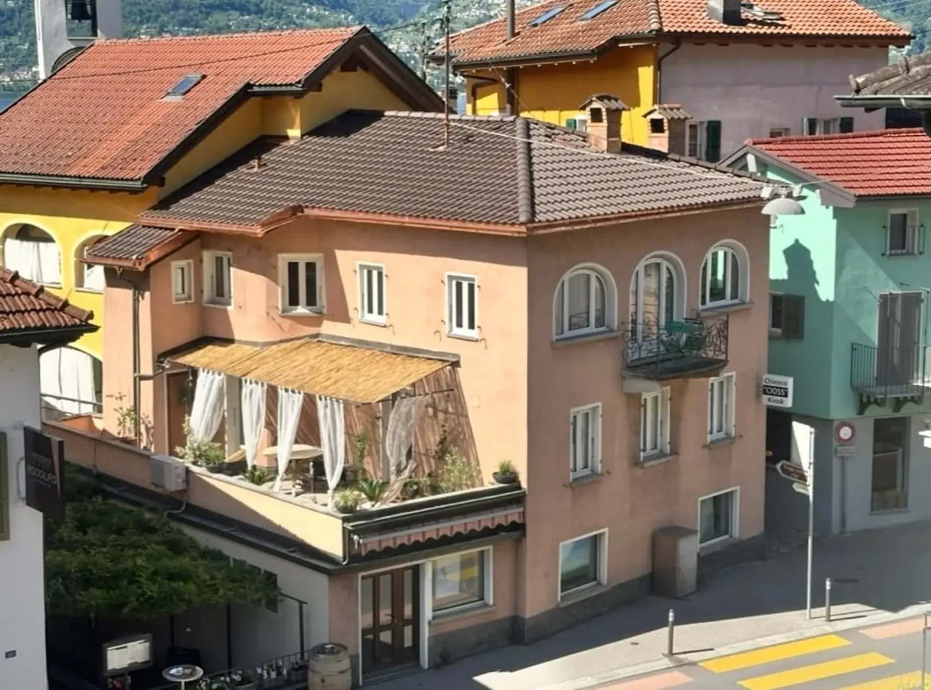 Zu vermieten in Vira Gambarogno - Einfamilienhaus mit 4.5 Zimmern im Zentrum