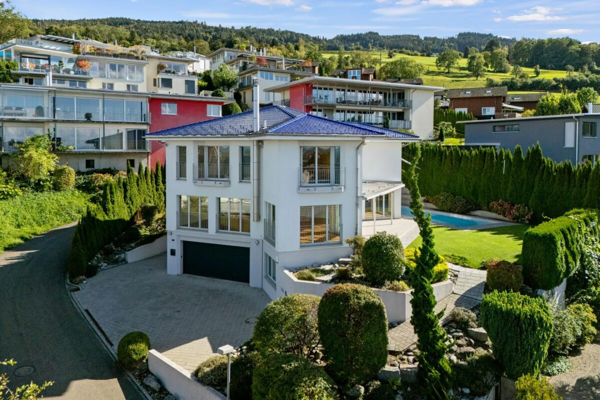 Villa mit traumhafter Seesicht und Aussenpool