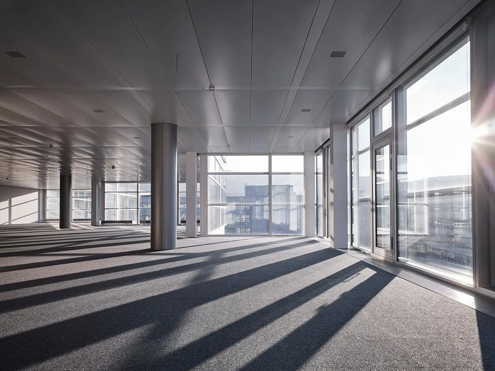 Il tuo nuovo hub aziendale a Zürich-Altstetten – 692 m² Plug & Work nel Medienpark